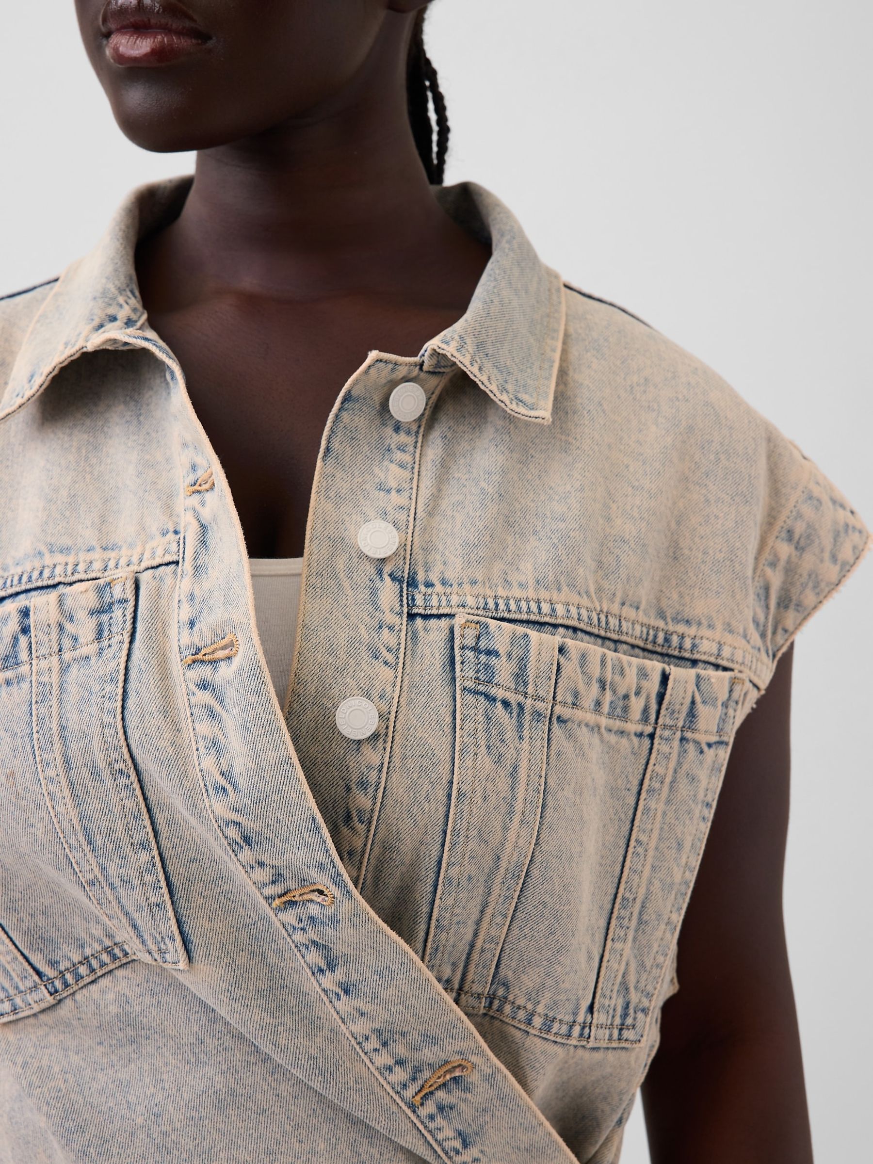 Gap x Harlem's Fashion Row Washed Blue Denim Wide Shoulder Shirt - Image 6 of 6