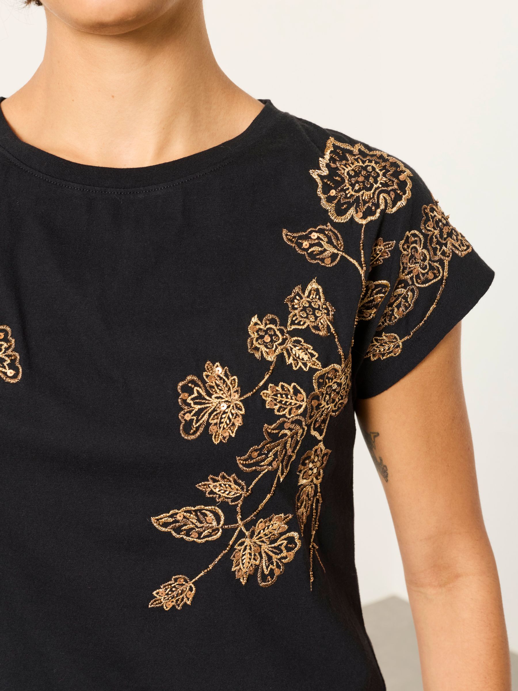 Ivy Black Embroidered Sparkle T Shirt - Image 4 of 5