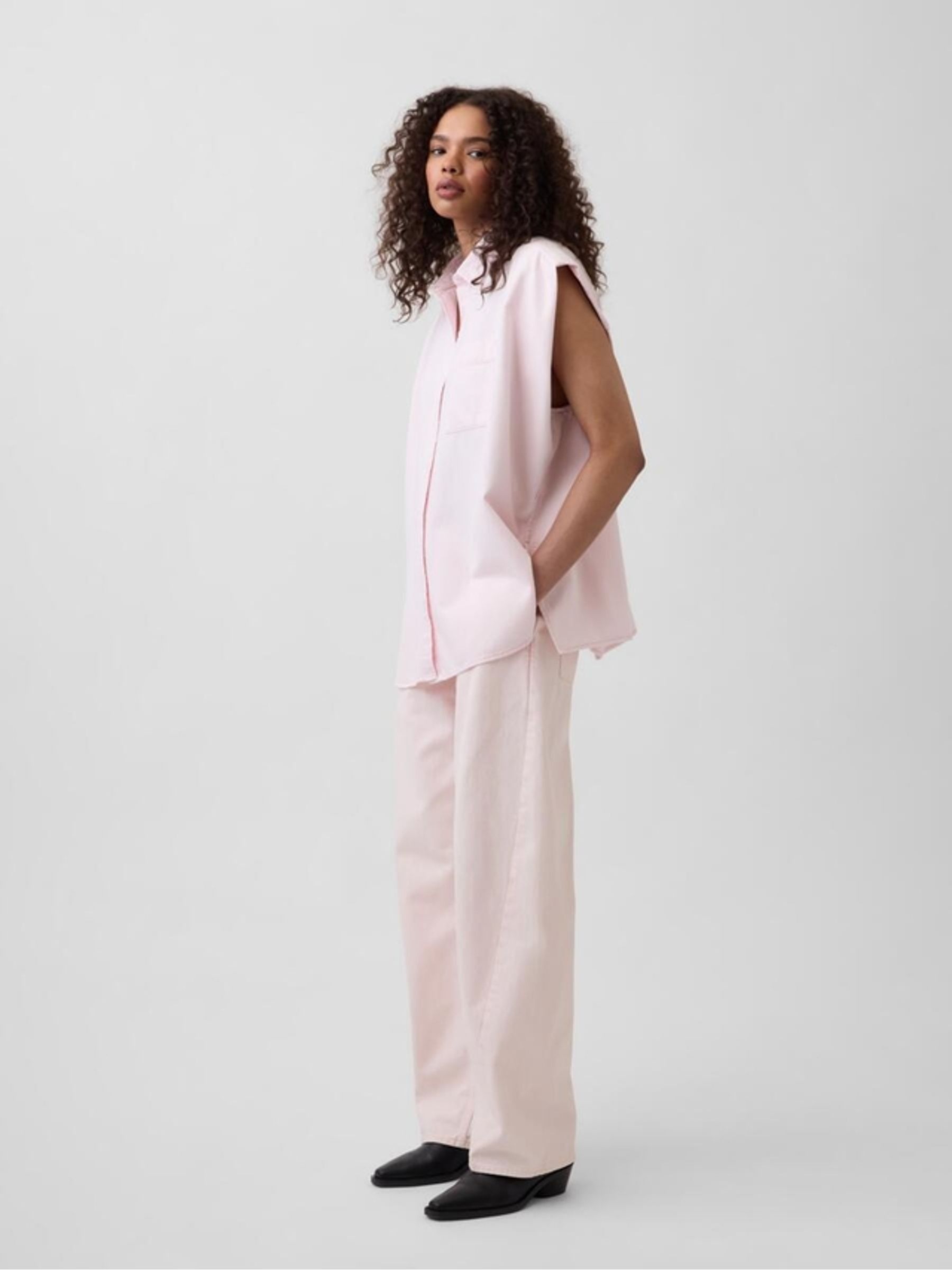 Gap x Harlem's Fashion Row Pink Denim Wide Shoulder Shirt - Image 4 of 9