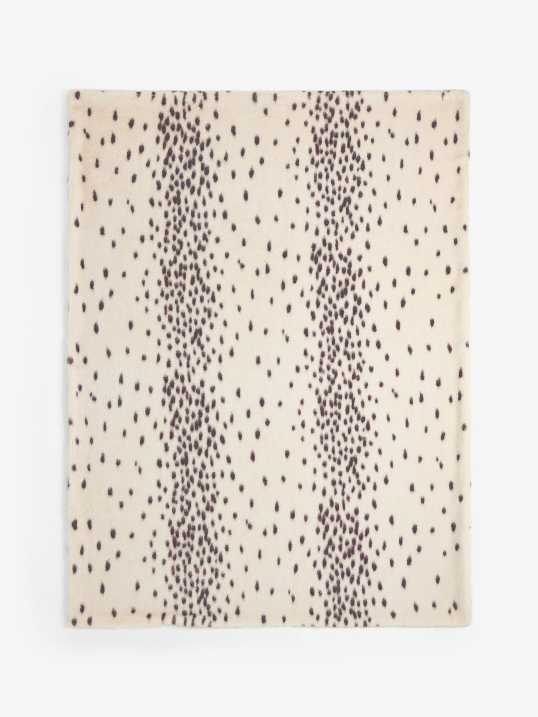 Poodle & Blonde Cream Tottenham Dalmation Spot Faux Fur Throw - Image 5 of 7