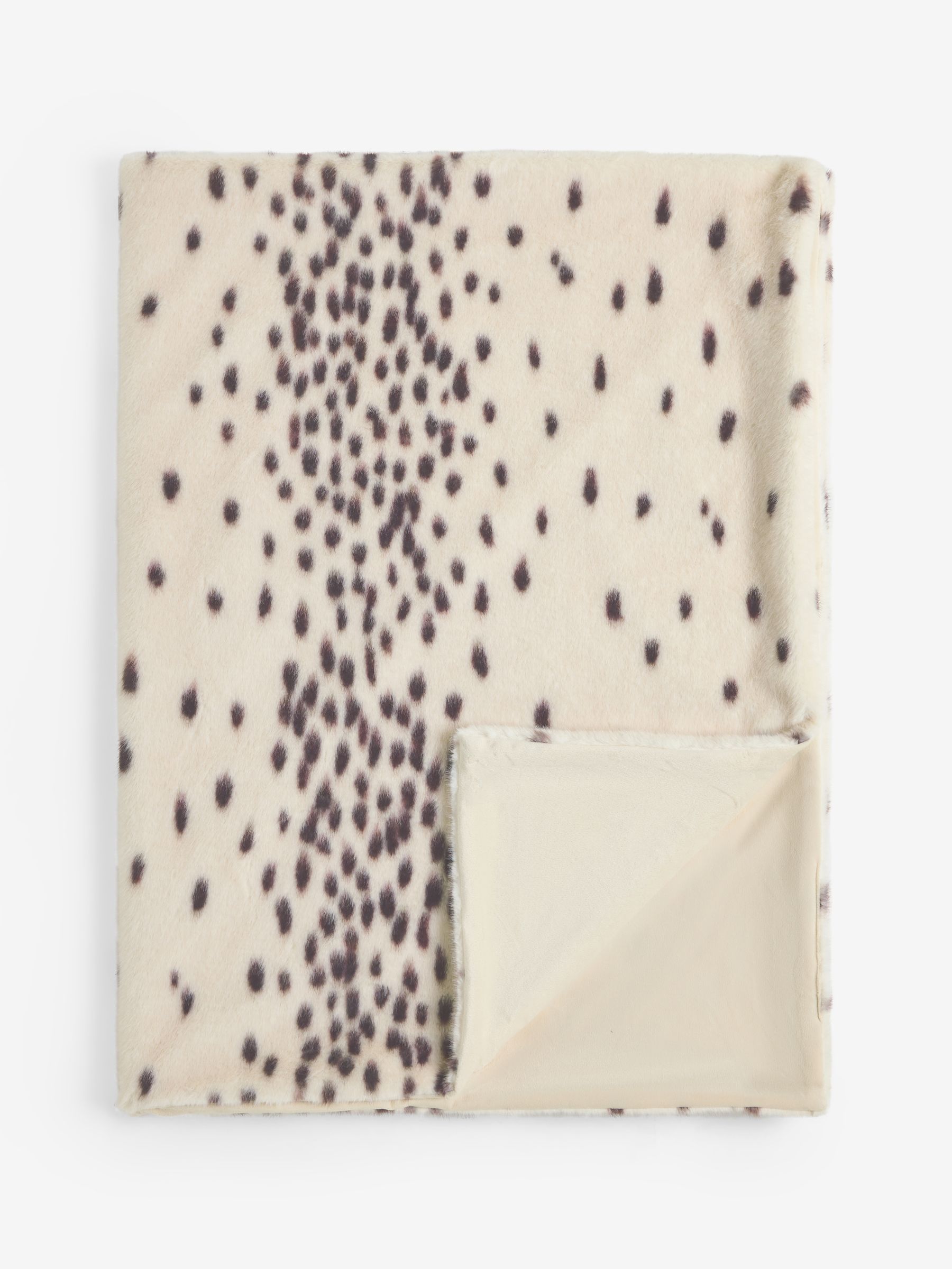 Poodle & Blonde Cream Tottenham Dalmation Spot Faux Fur Throw - Image 6 of 7