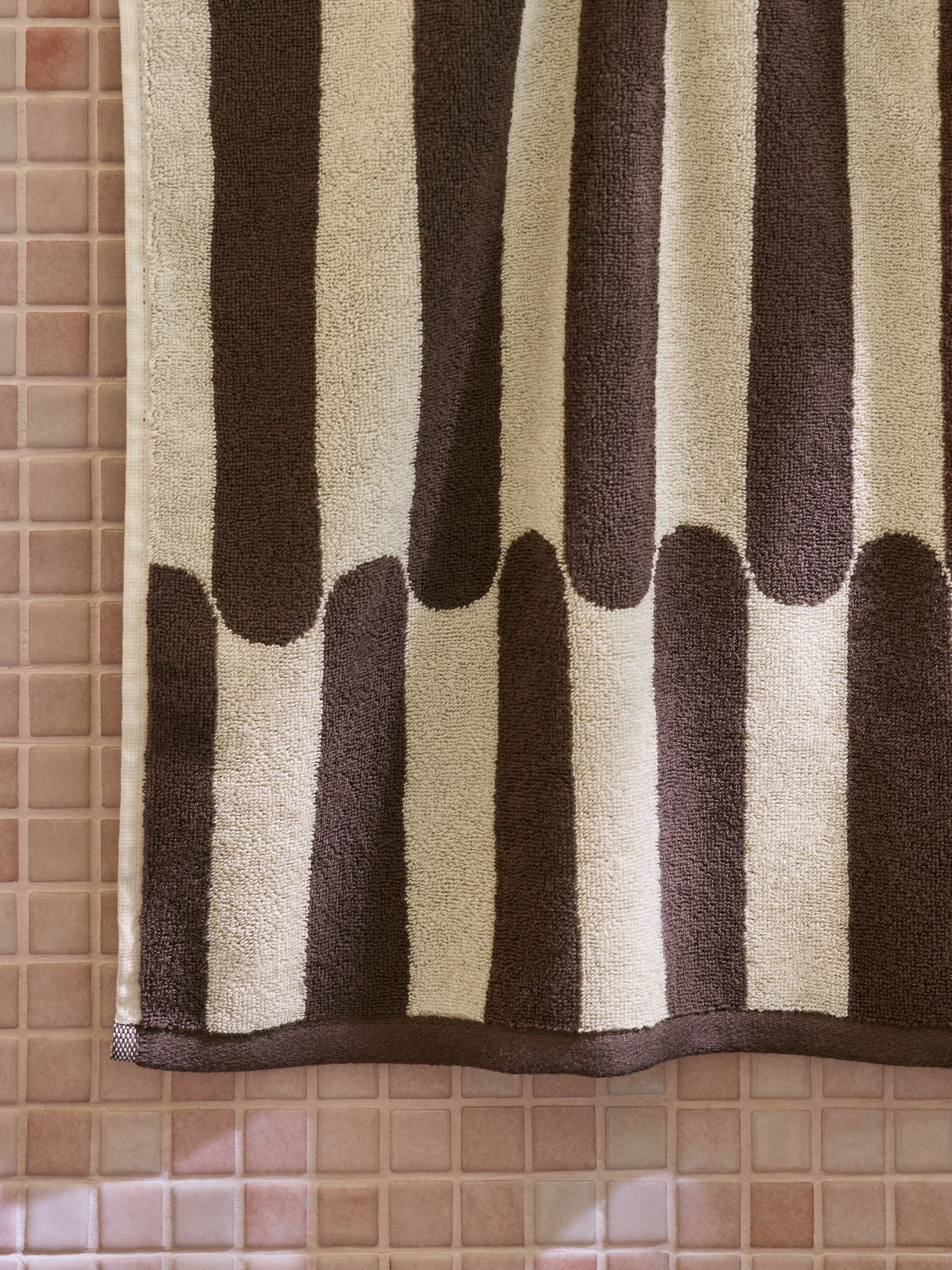 Poodle & Blonde Brown/Cream Glaze 100% Cotton Towel - Image 5 of 6