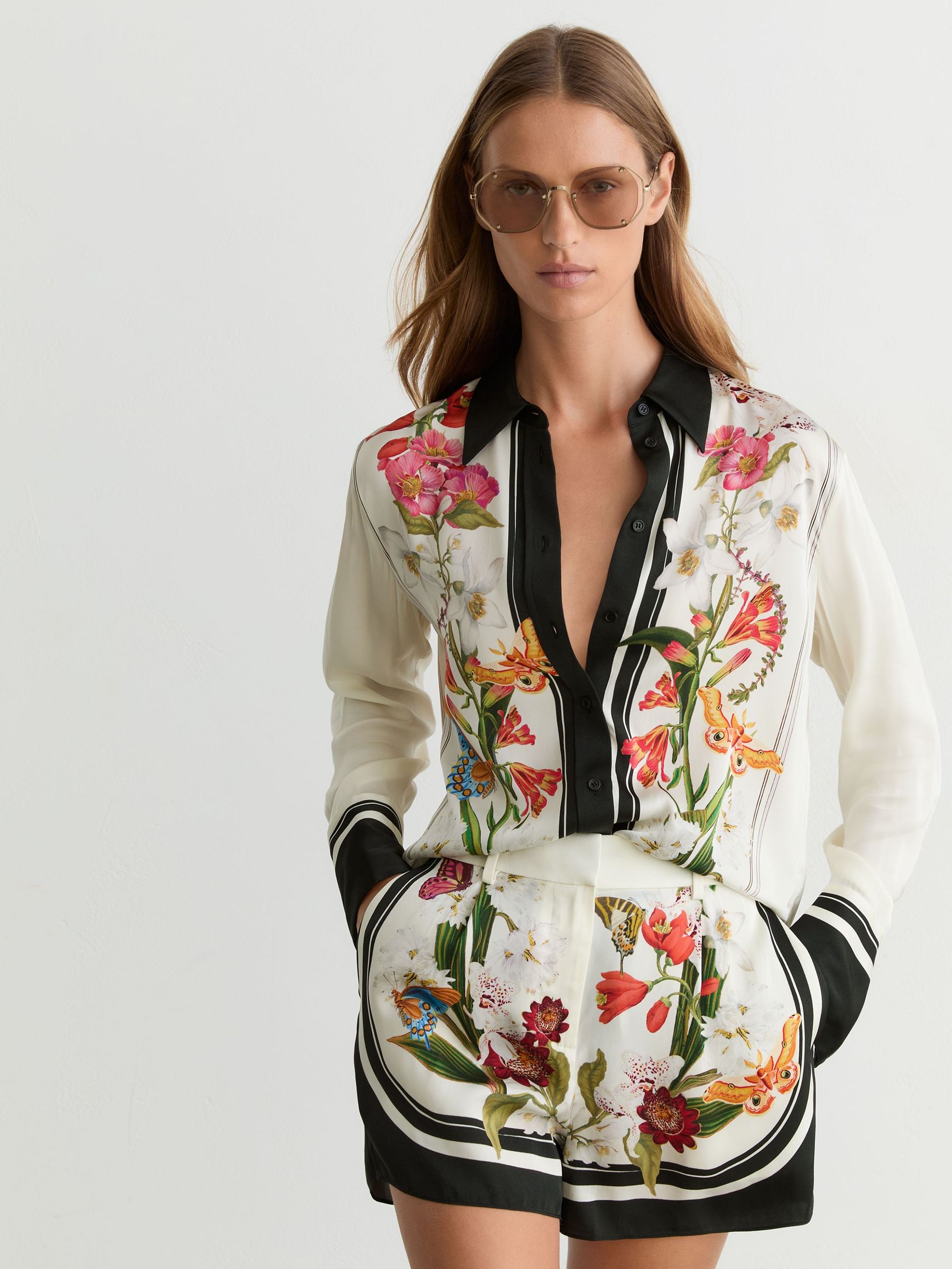 Reiss | NYBG Scarf-Print Shorts in Ivory/Black - Image 1 of 6 Reiss | NYBG Scarf-Print Shorts in Ivory/Black - Image 1 of 6