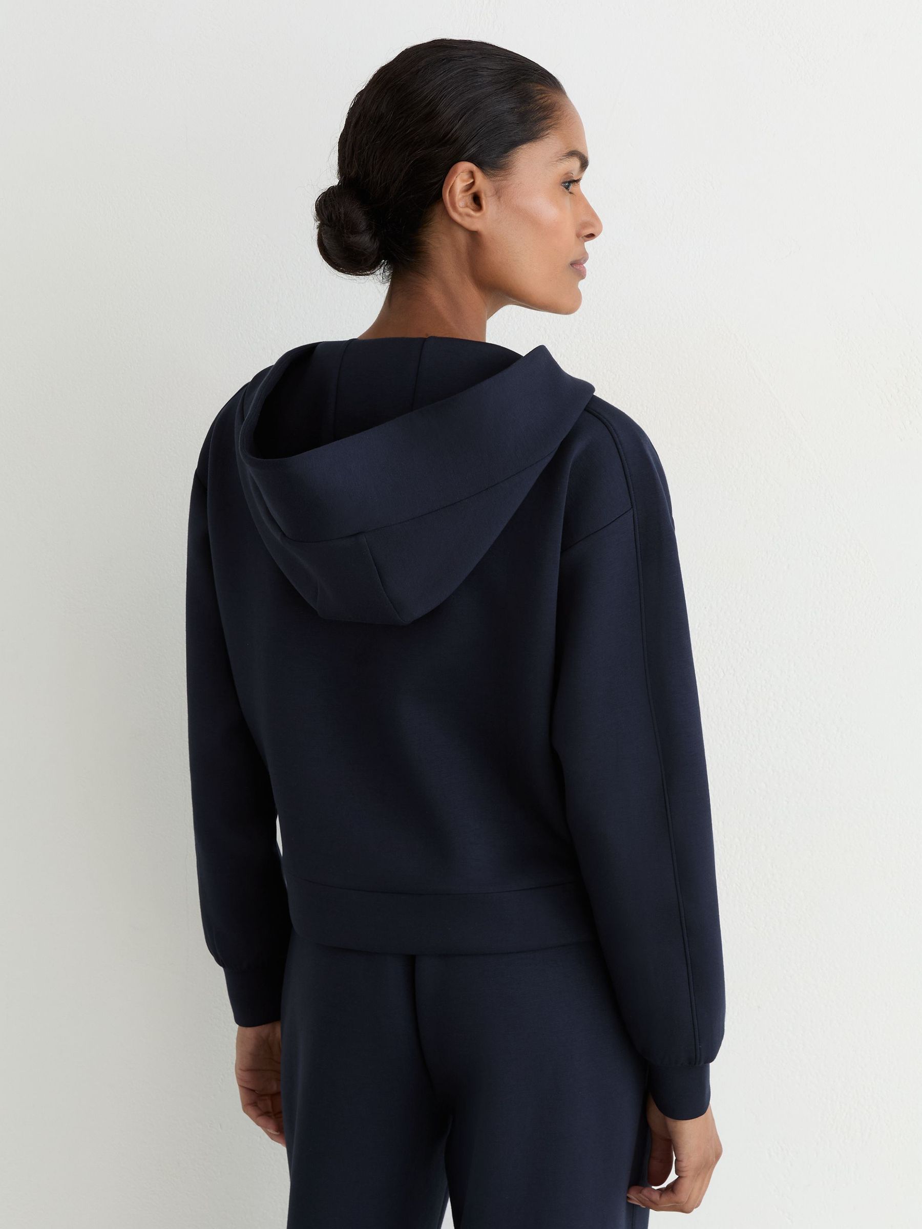 Premium Interlock Half-Zip Hoodie in Navy - Bild 5 von 6