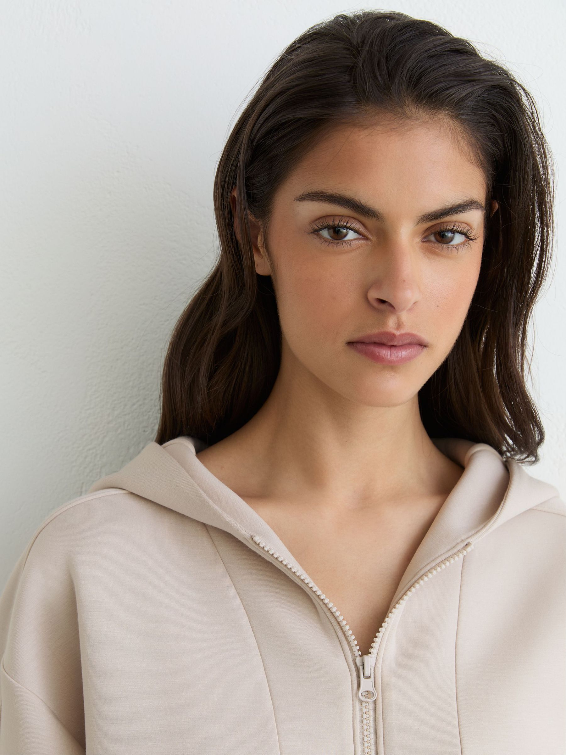 Premium Interlock Half-Zip Hoodie in Stone Neutral - Εικόνα 3 από 6