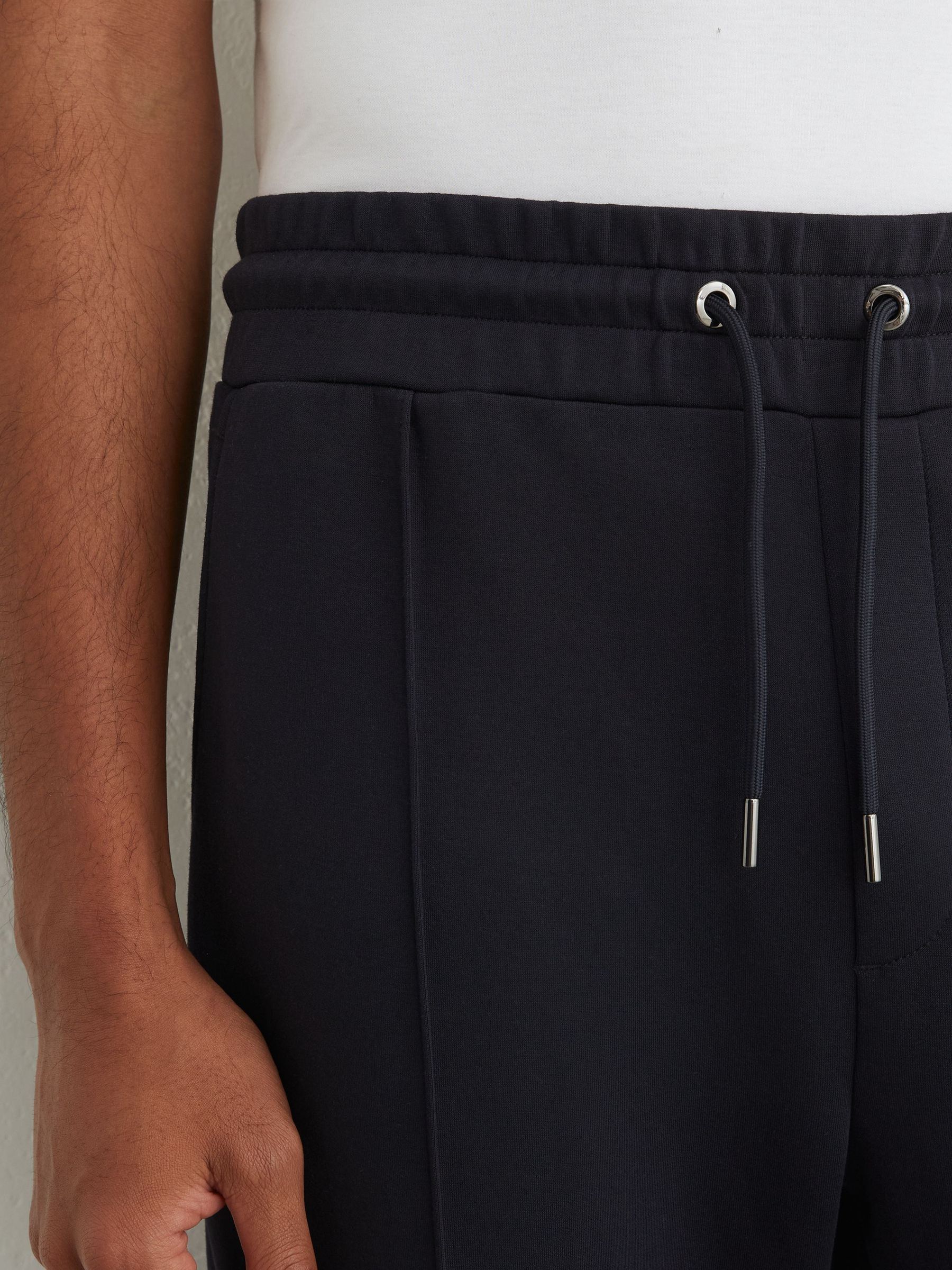 Premium Interlock Cuffed Joggers in Navy - Image 4 de 7