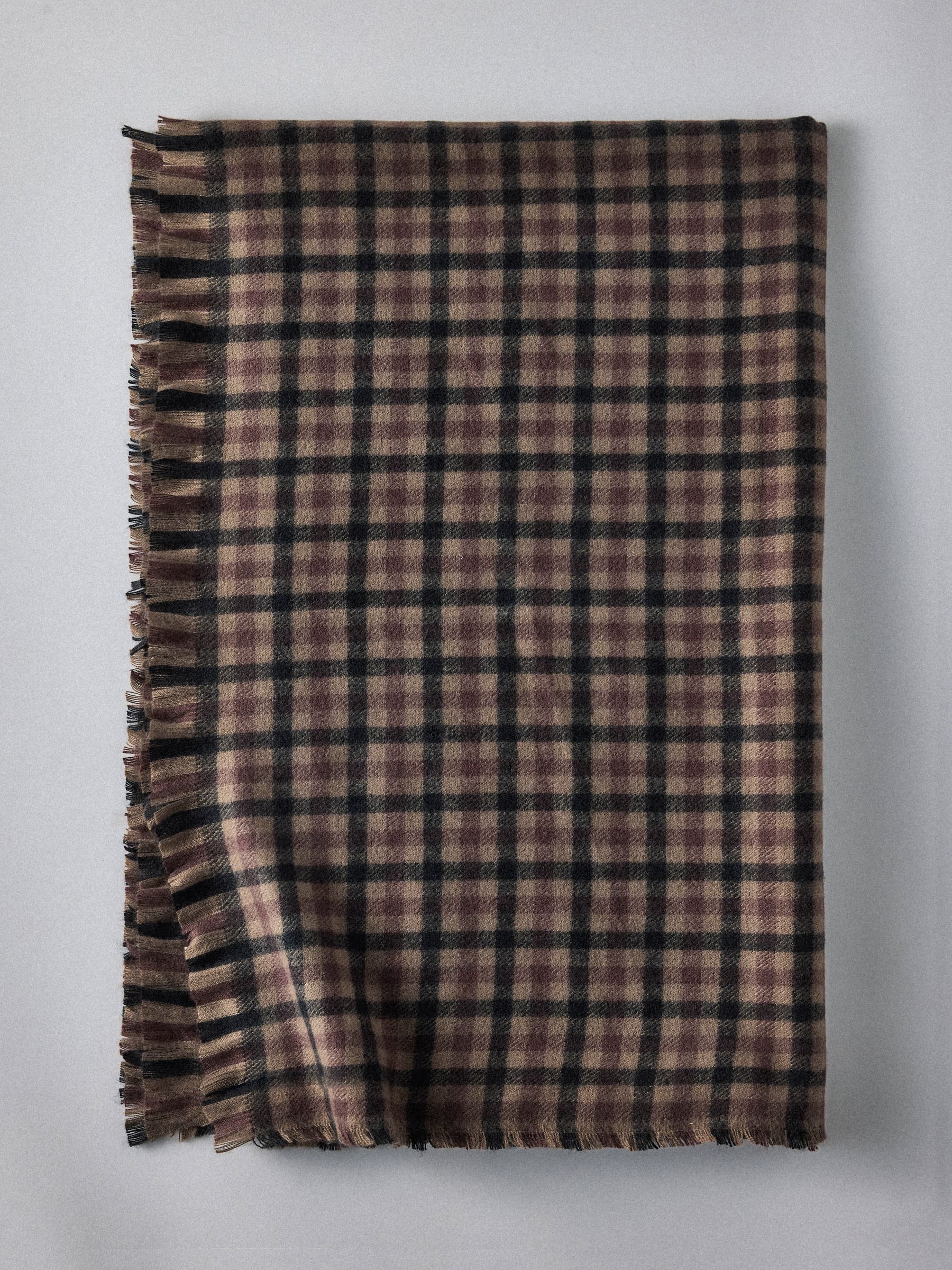 The Set 2 Pack Brown Gingham/Natural Check Cosy Throws - Image 3 of 6