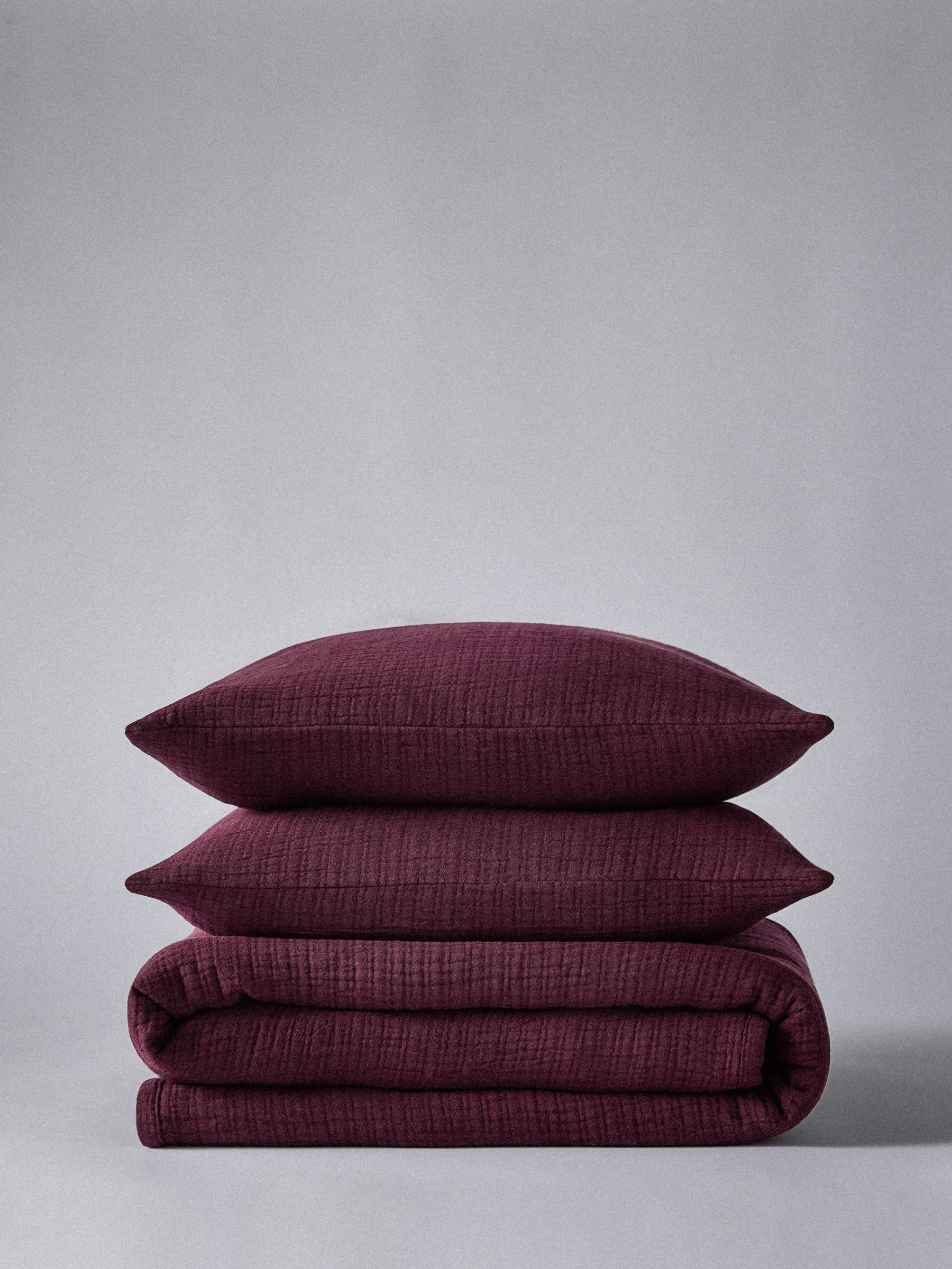 The Set 3 Piece Burgundy Crinkle Muslin Throw and Cushion Covers - Image 3 of 4