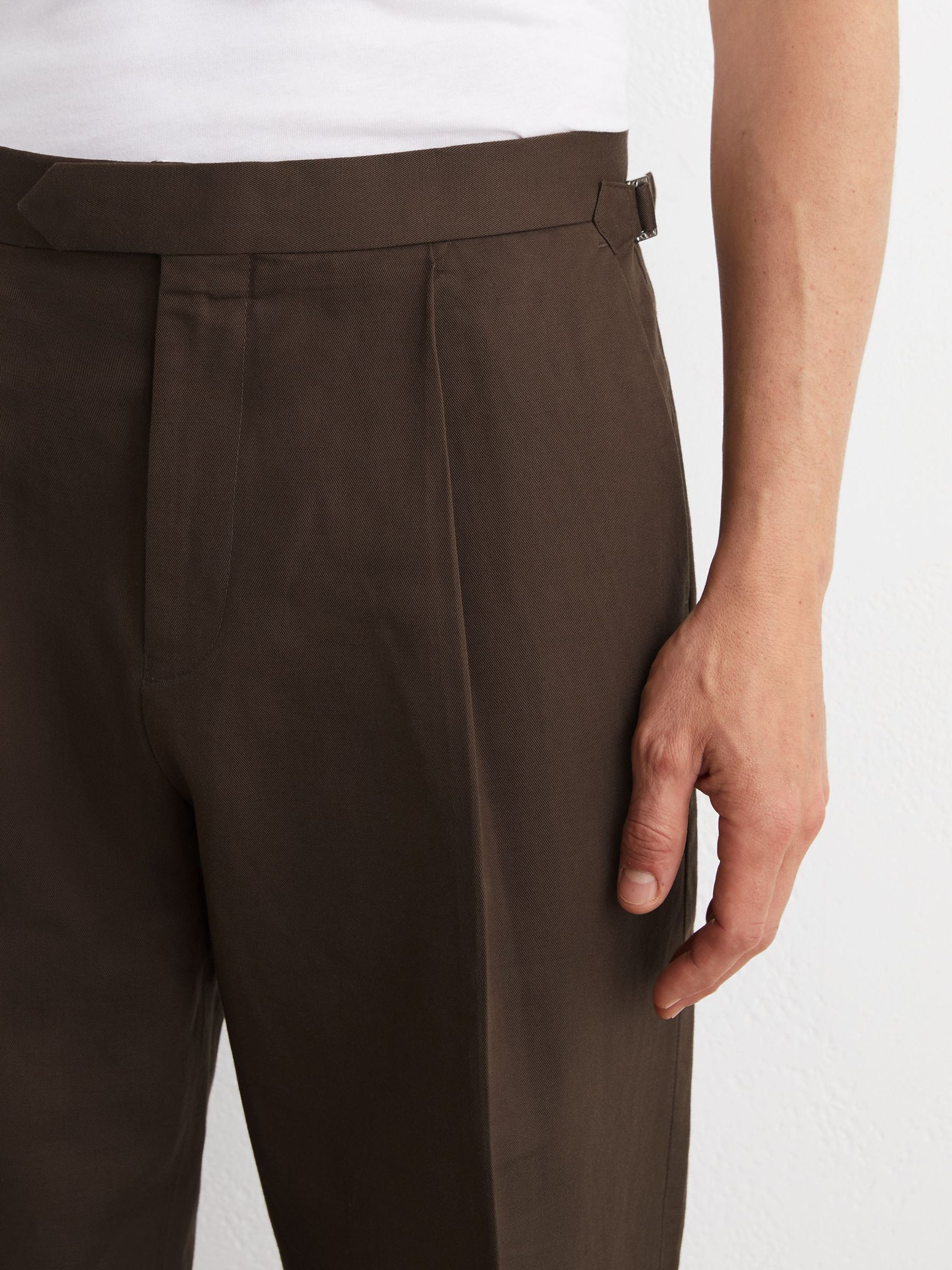 Linen-Blend Side-Adjuster Tapered Trousers in Chocolate Brown - Image 4 of 6