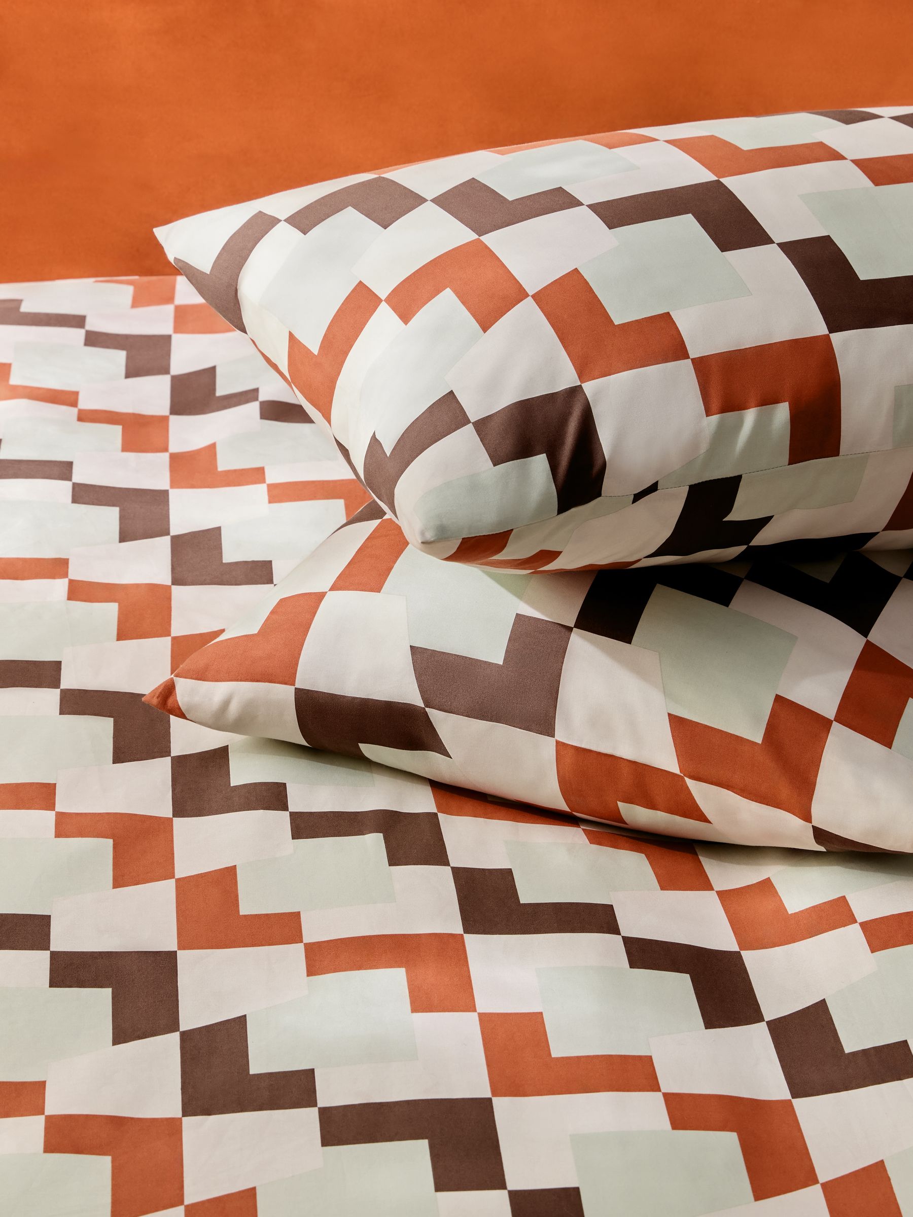 Romilly Geo 180 Thread Count Bed Set in Rust Brown - Image 2 of 4 Romilly Geo 180 Thread Count Bed Set in Rust Brown - Image 2 of 4