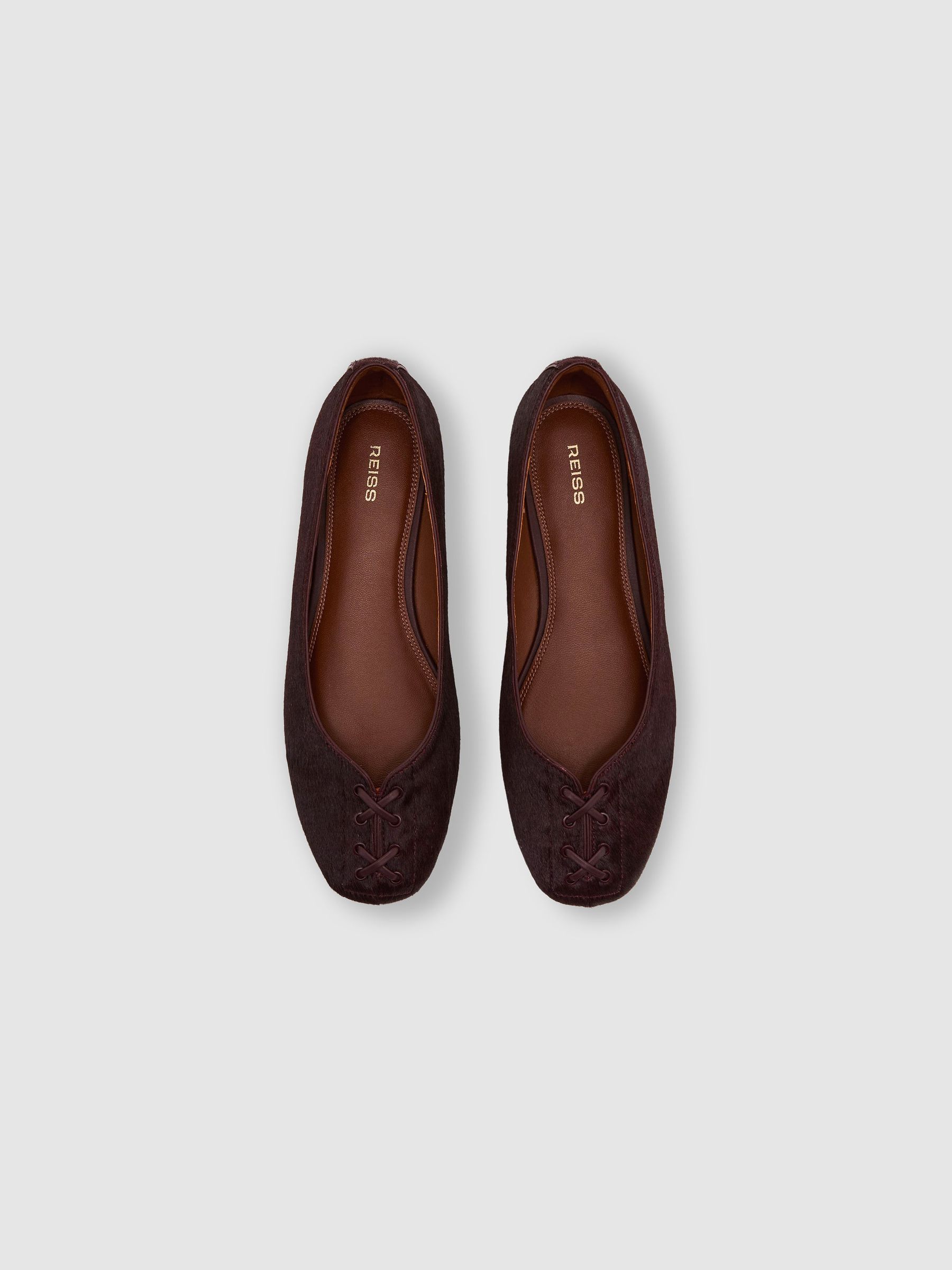 Reiss Adrianna Pony Hair-Effect Leather Lace-Up Ballet Flats - صورة 3 من 6