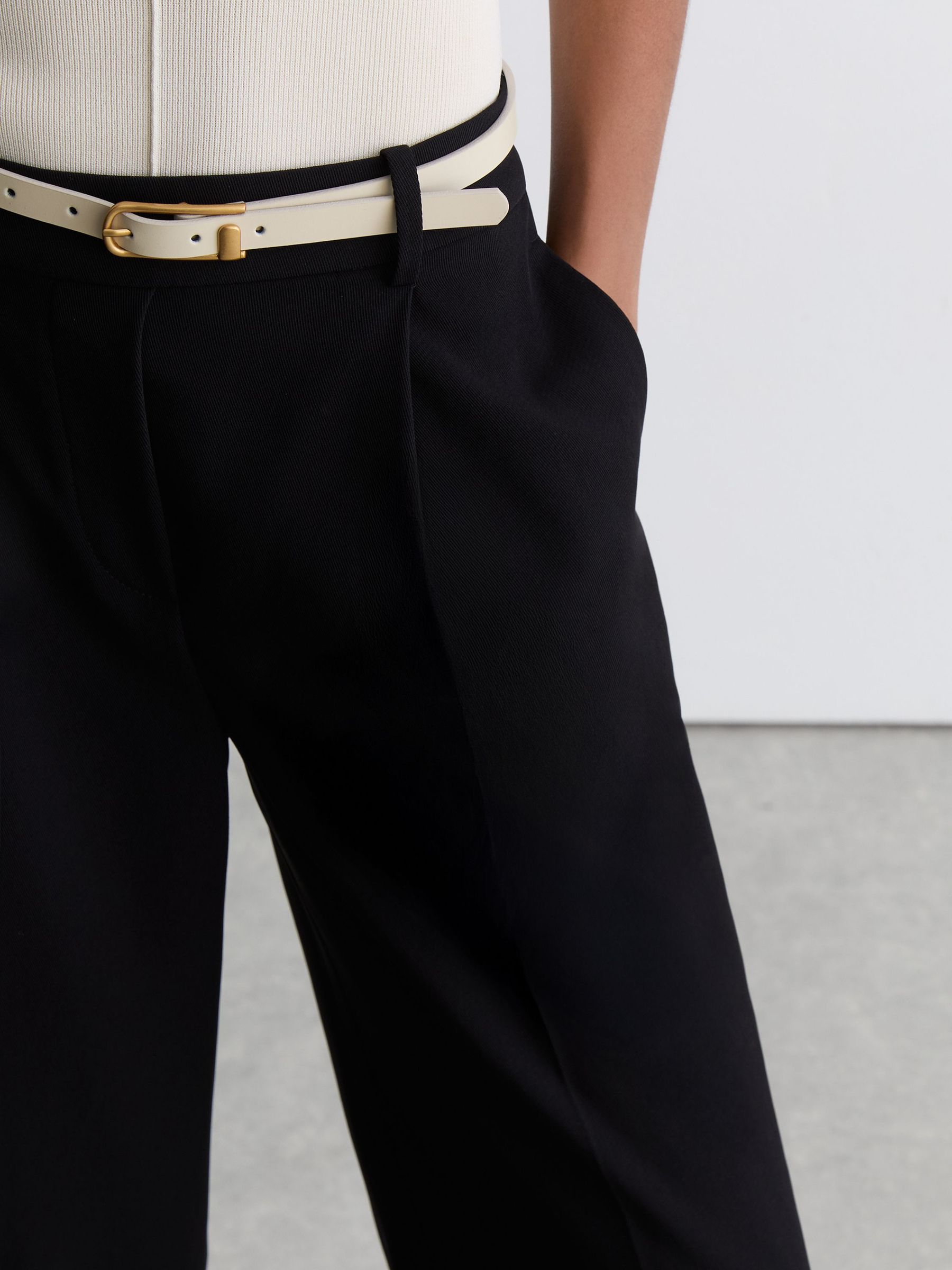 Tall Elasticated-Waist Wide-Leg Twill Trousers in Black - Image 3 of 9
