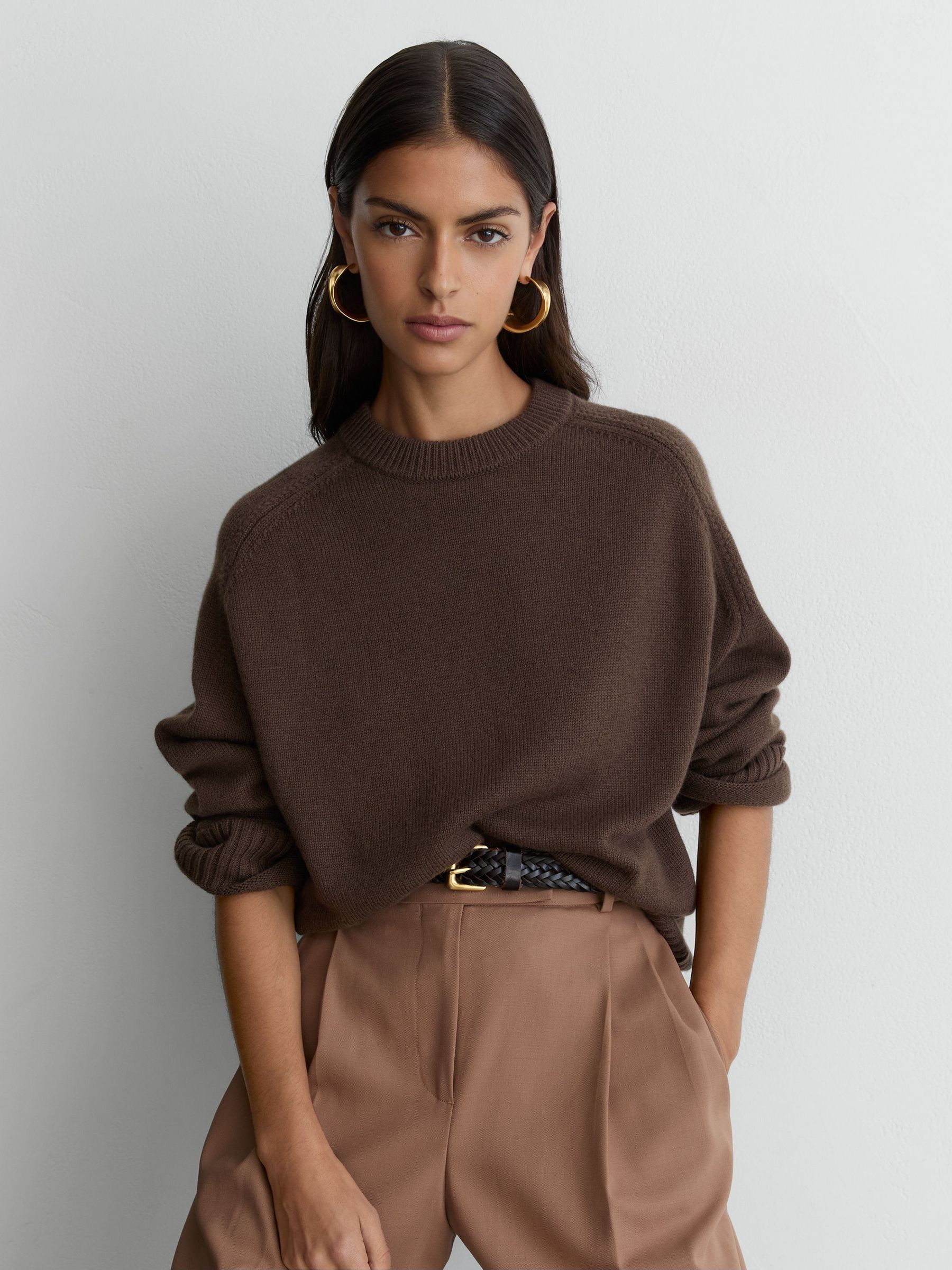 Pull raglan à col rond en laine et cachemire couleur bordeaux marron moka - Image 1 de 7