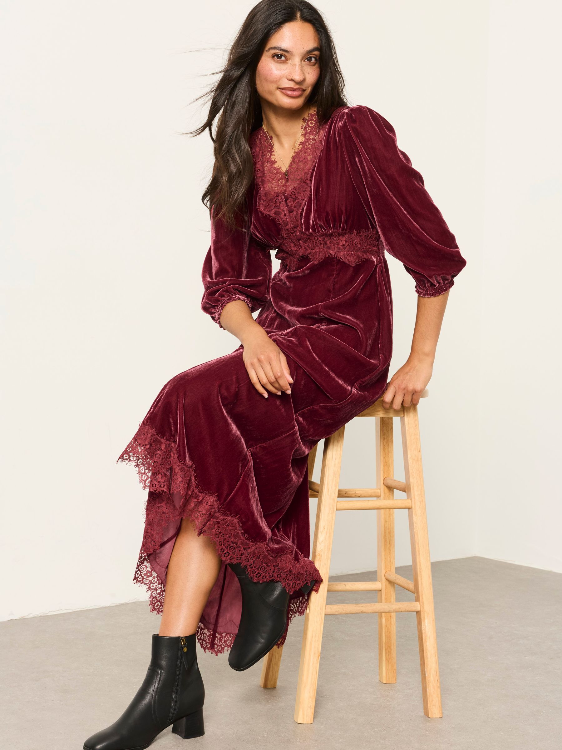 Libby Rose Pink Velvet Midi Dress - Image 1 of 6