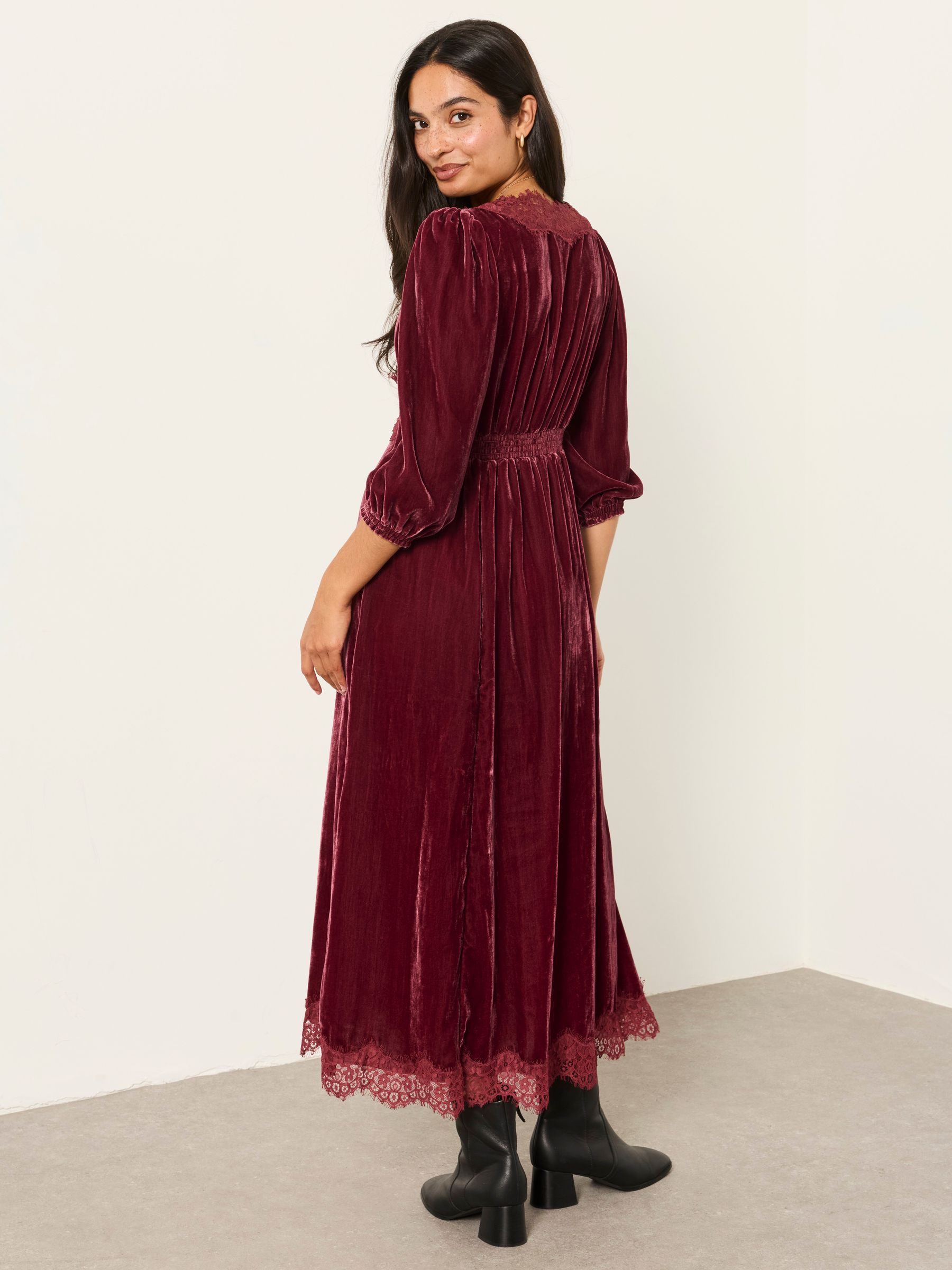 Libby Rose Pink Velvet Midi Dress - Image 2 of 6 Libby Rose Pink Velvet Midi Dress - Image 2 of 6