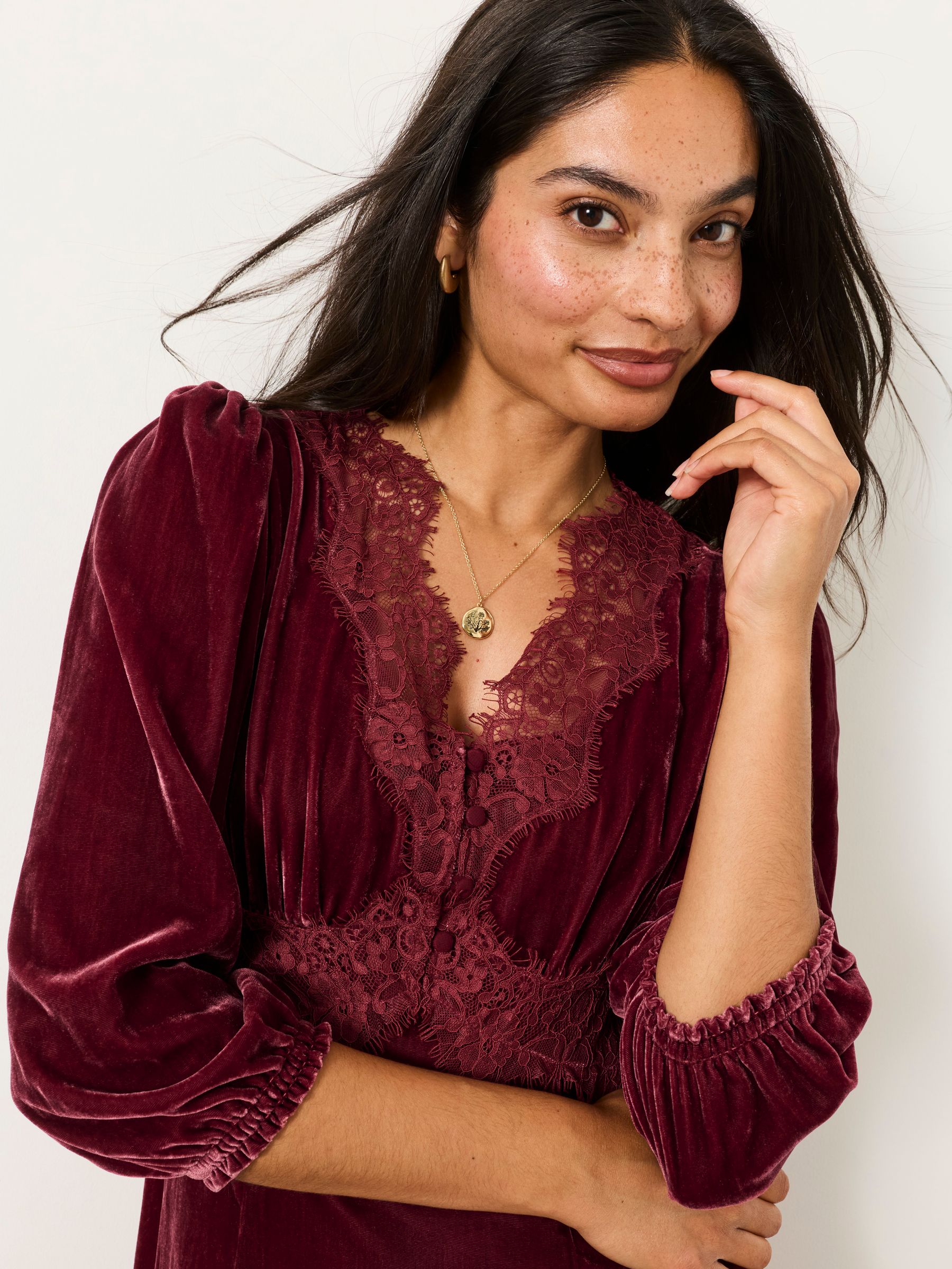 Libby Rose Pink Velvet Midi Dress - Image 3 of 6