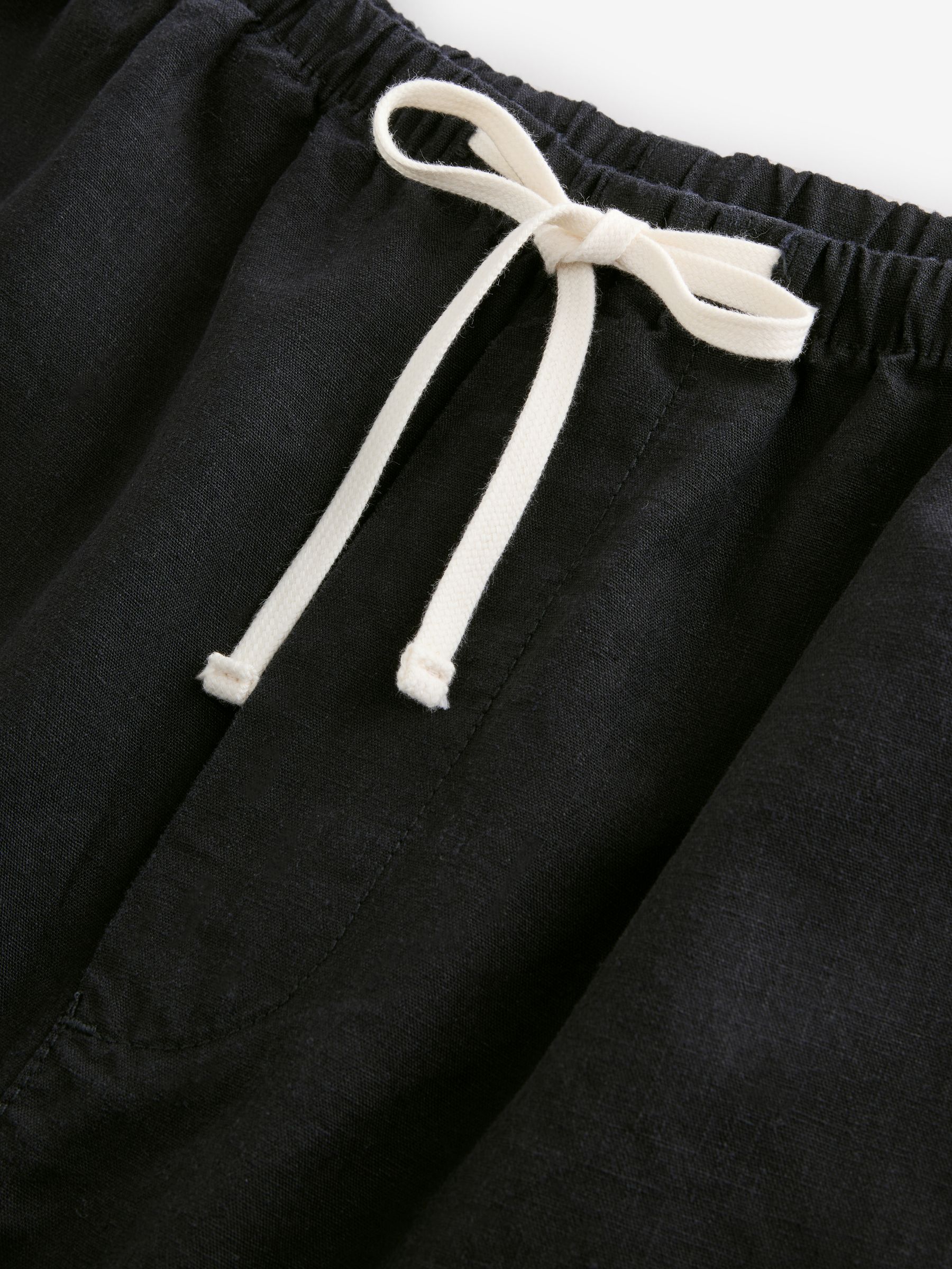Black Linen-Blend Relaxed Easy Crop Culotte Trousers - Image 3 of 5