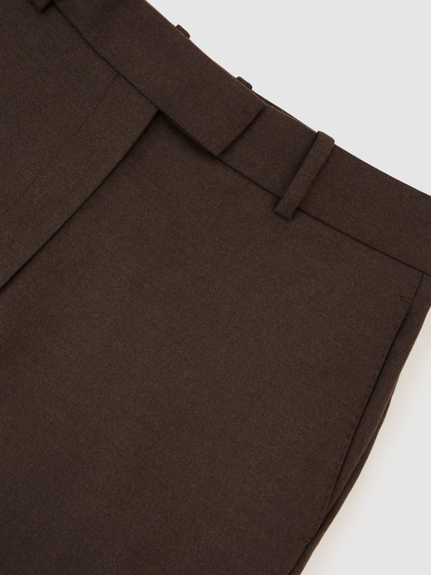 Schmal geschnittene Hose aus Wollmischung Petite in Mokkabraun - Bild 7 von 8