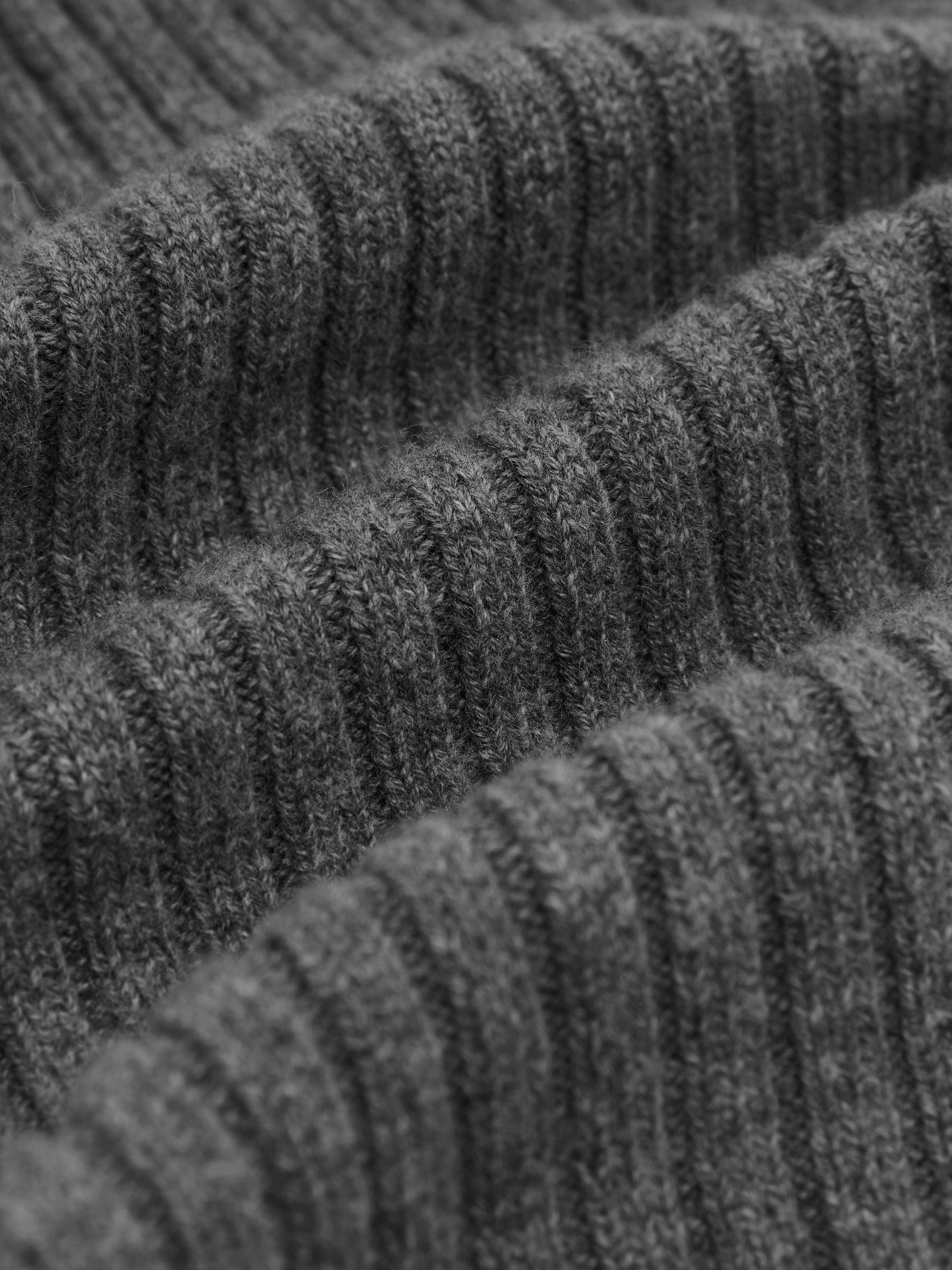 Reiss Maggie Wool-Blend Ribbed Cowl-Neck Vest with Cashmere - صورة 6 من 6