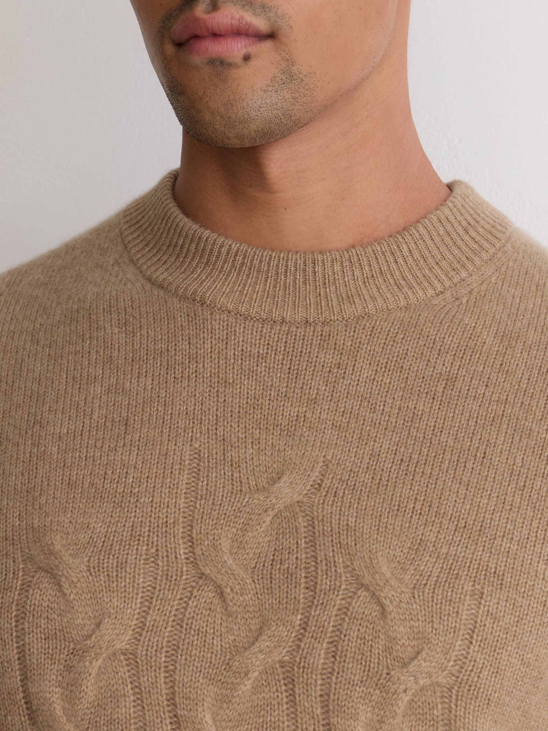 100% Cashmere Cable Knit-Detail Jumper in Camel - Image 6 of 8