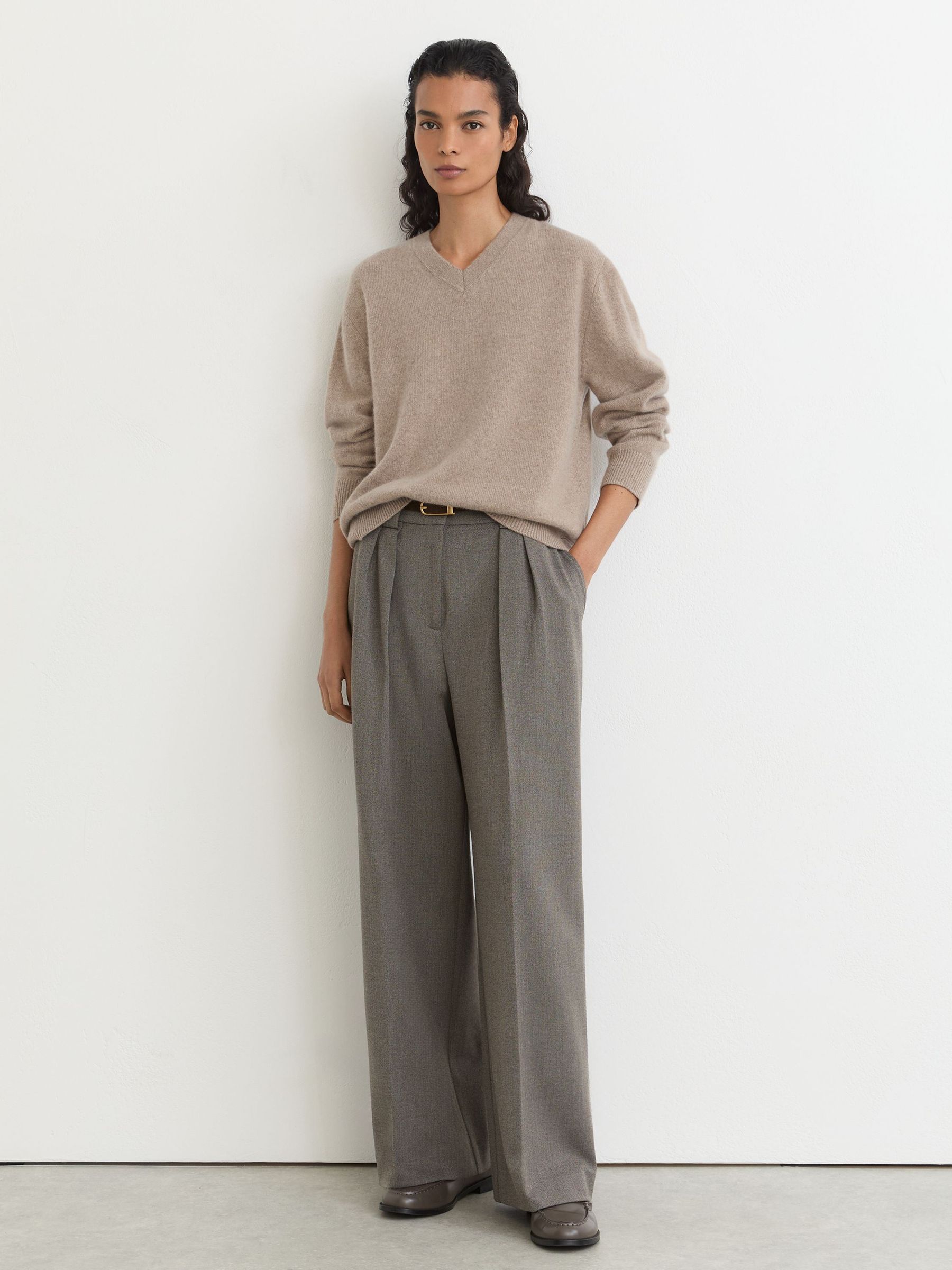 100% Cashmere V-Neck Jumper in Neutral - Image 4 of 7