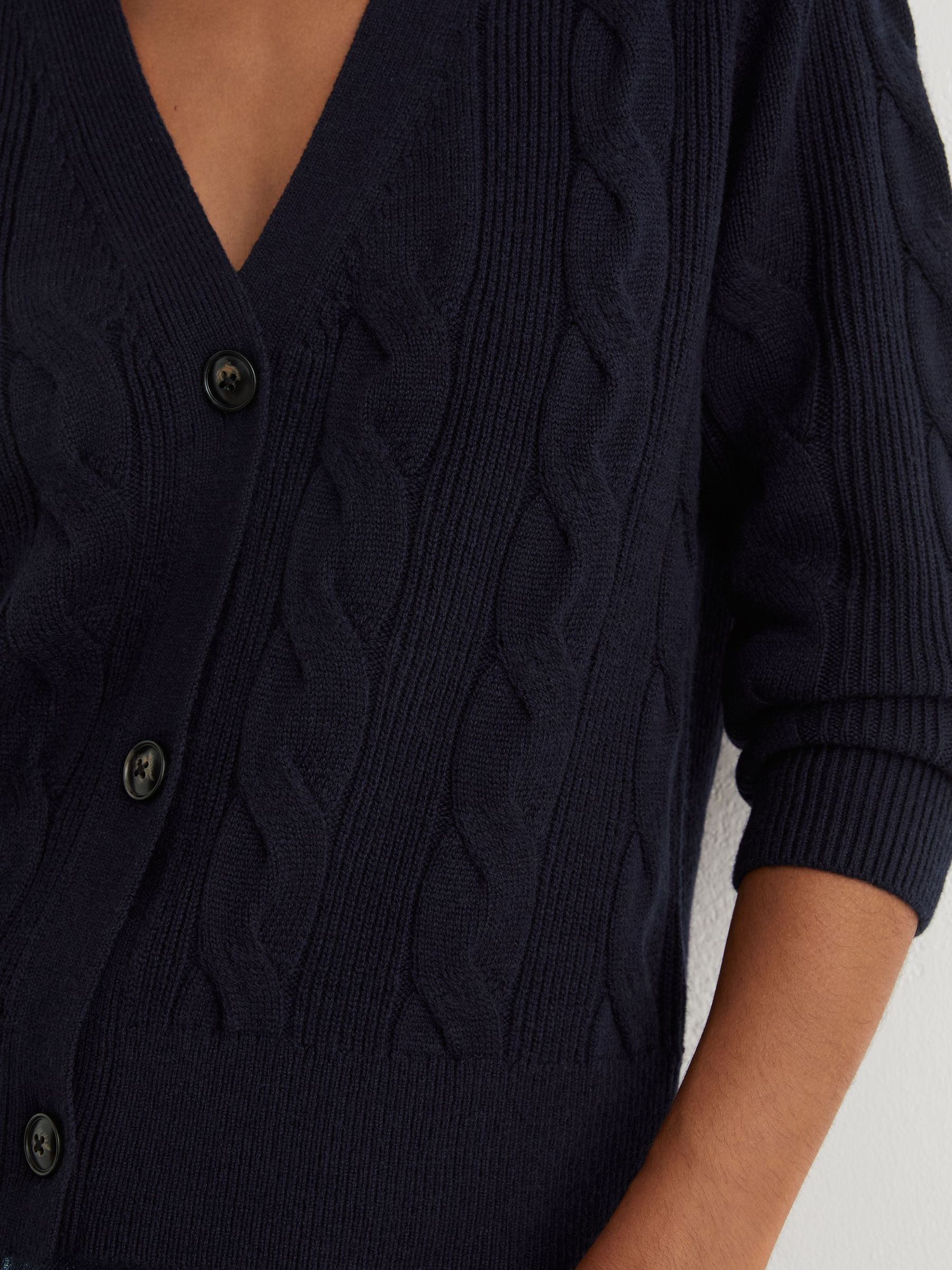 Wool-Cashmere Cable-Knit Cardigan in Navy - Billede 4 af 6