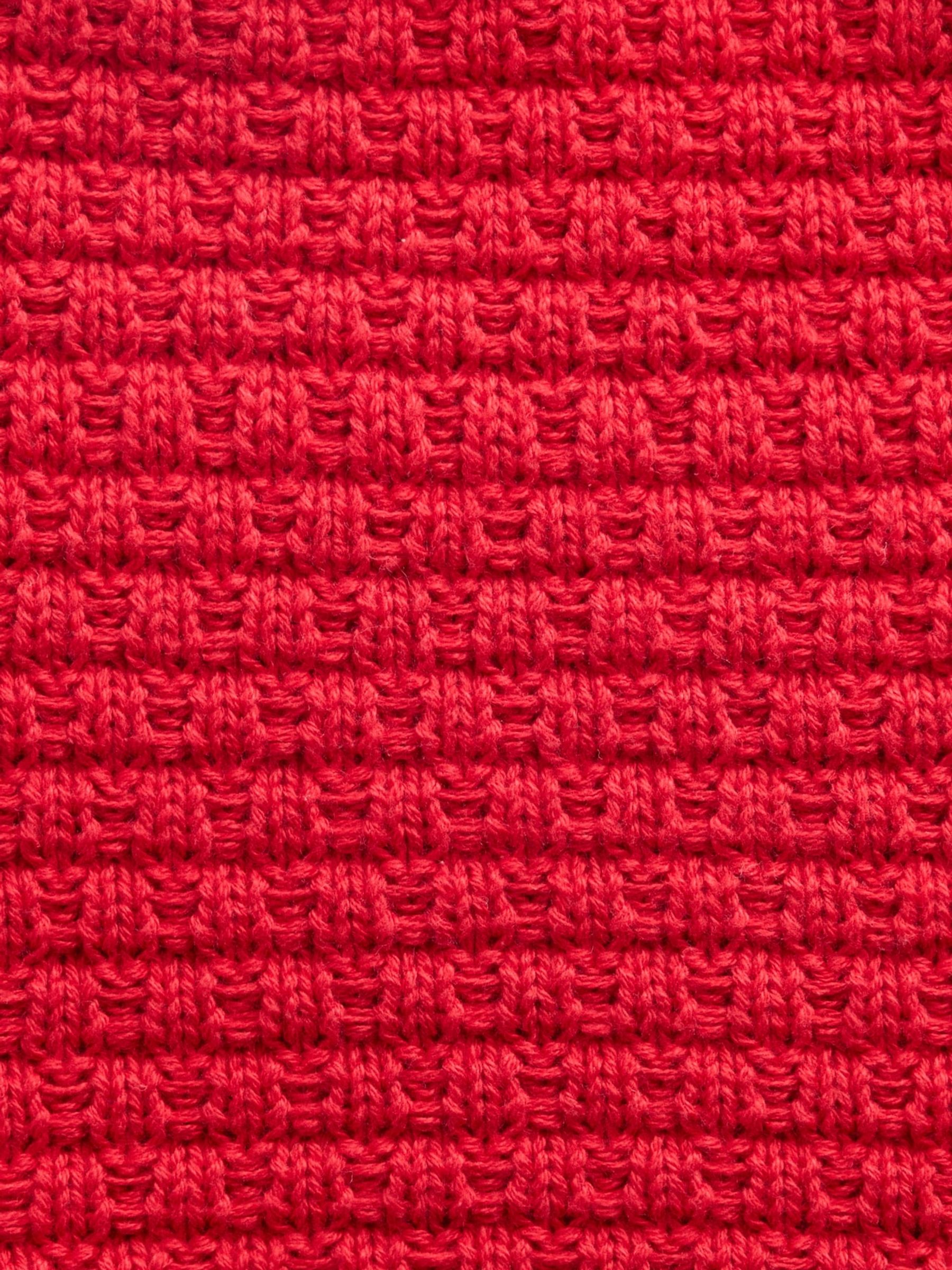 Red Crochet Scalloped Pull On Shorts - Image 4 of 4