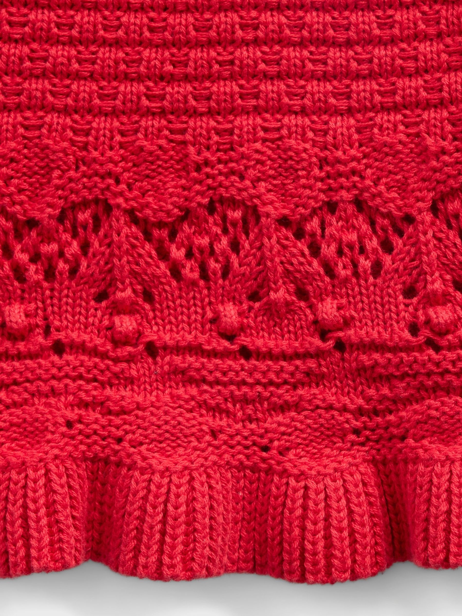 Red Crochet Scalloped Vest - Image 4 of 4 Red Crochet Scalloped Vest - Image 4 of 4