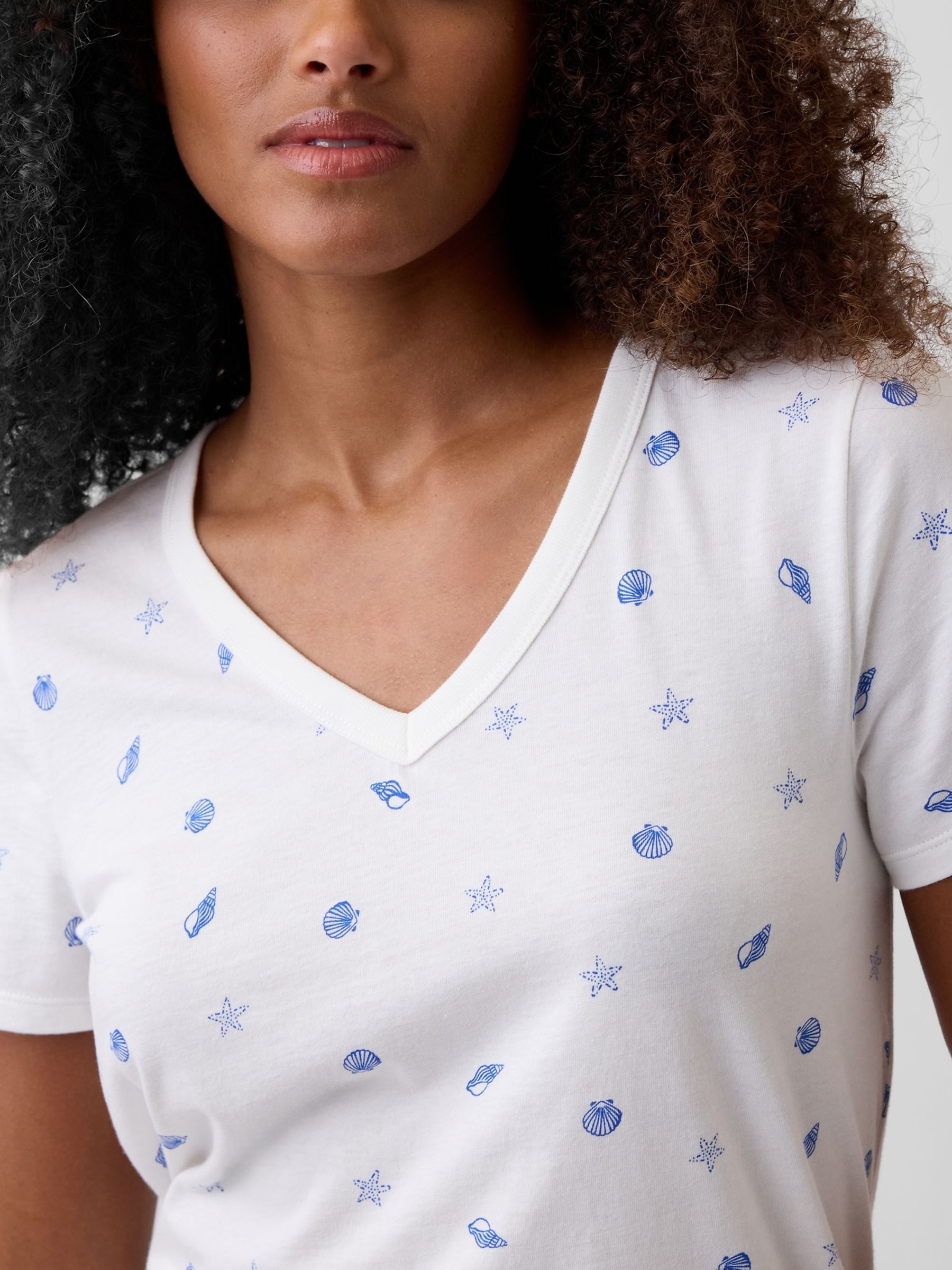 Blue Favorite Print V-Neck Short Sleeve T-Shirt - Image 4 of 5
