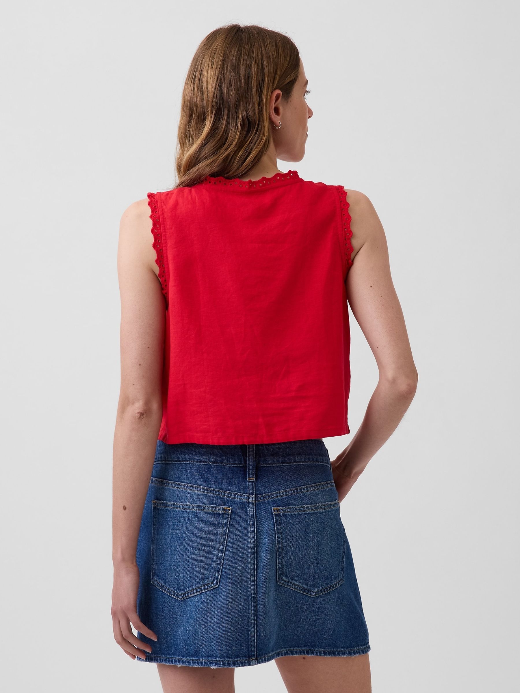 Red Linen-Blend Embroidered Crop Shell Vest - Image 2 of 4 Red Linen-Blend Embroidered Crop Shell Vest - Image 2 of 4