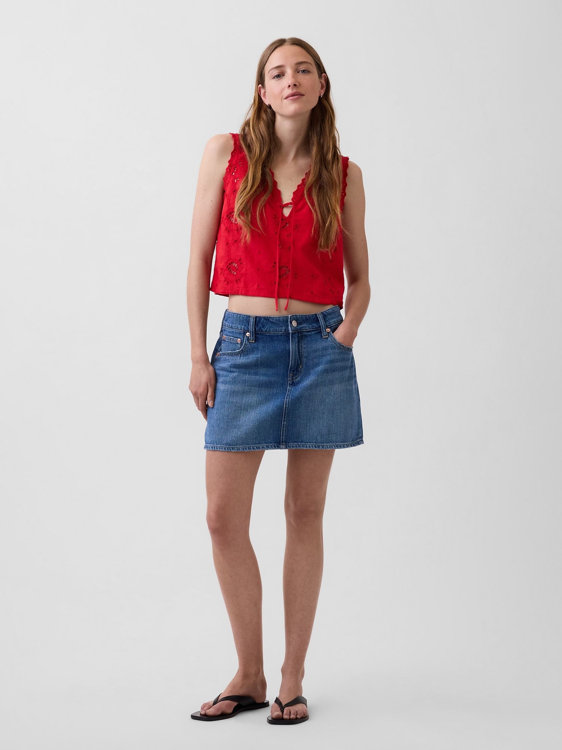 Red Linen-Blend Embroidered Crop Shell Vest - Image 3 of 4