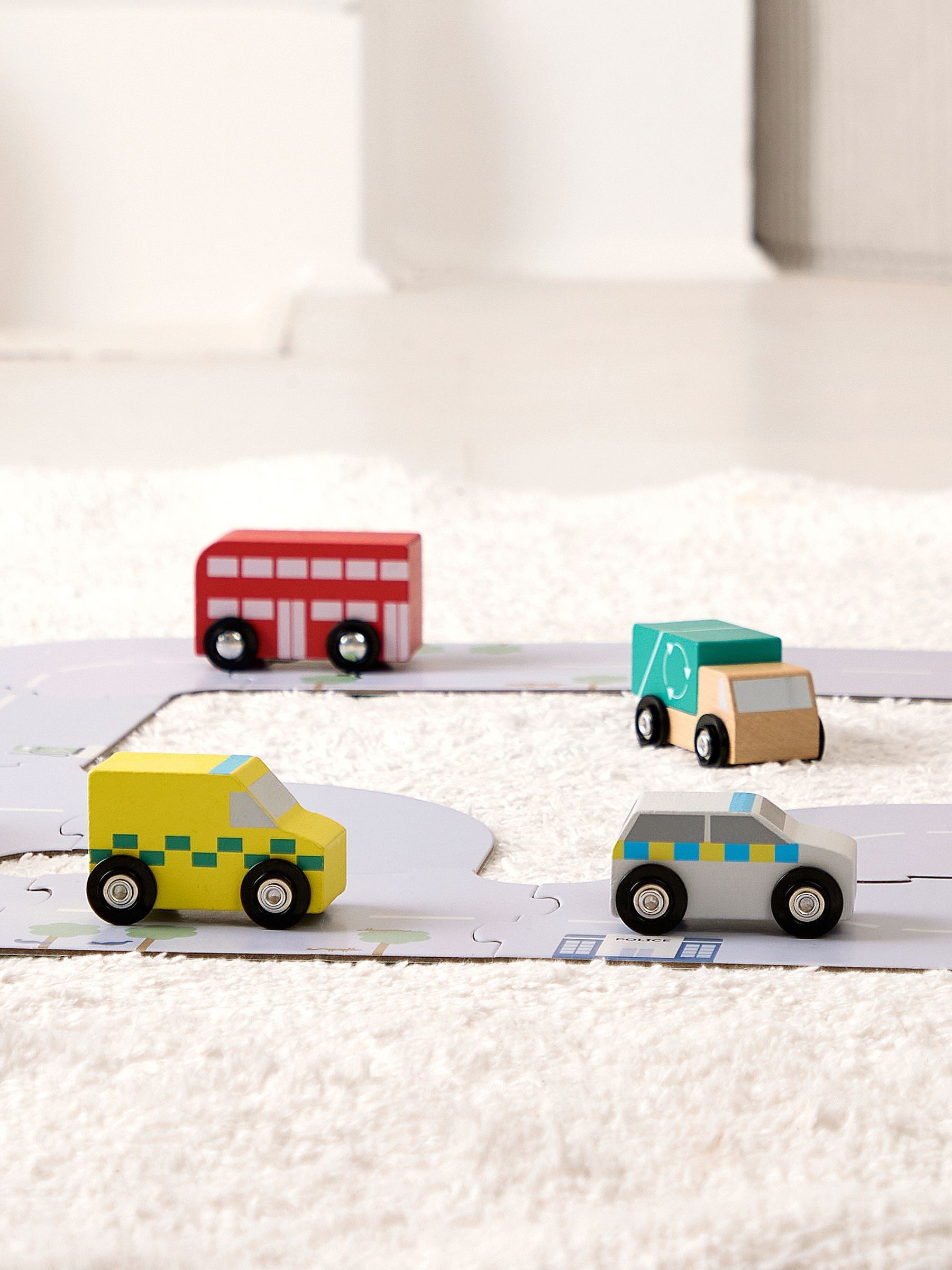 Red Vehicle Set & Jigsaw Road - Image 2 of 5 Red Vehicle Set & Jigsaw Road - Image 2 of 5