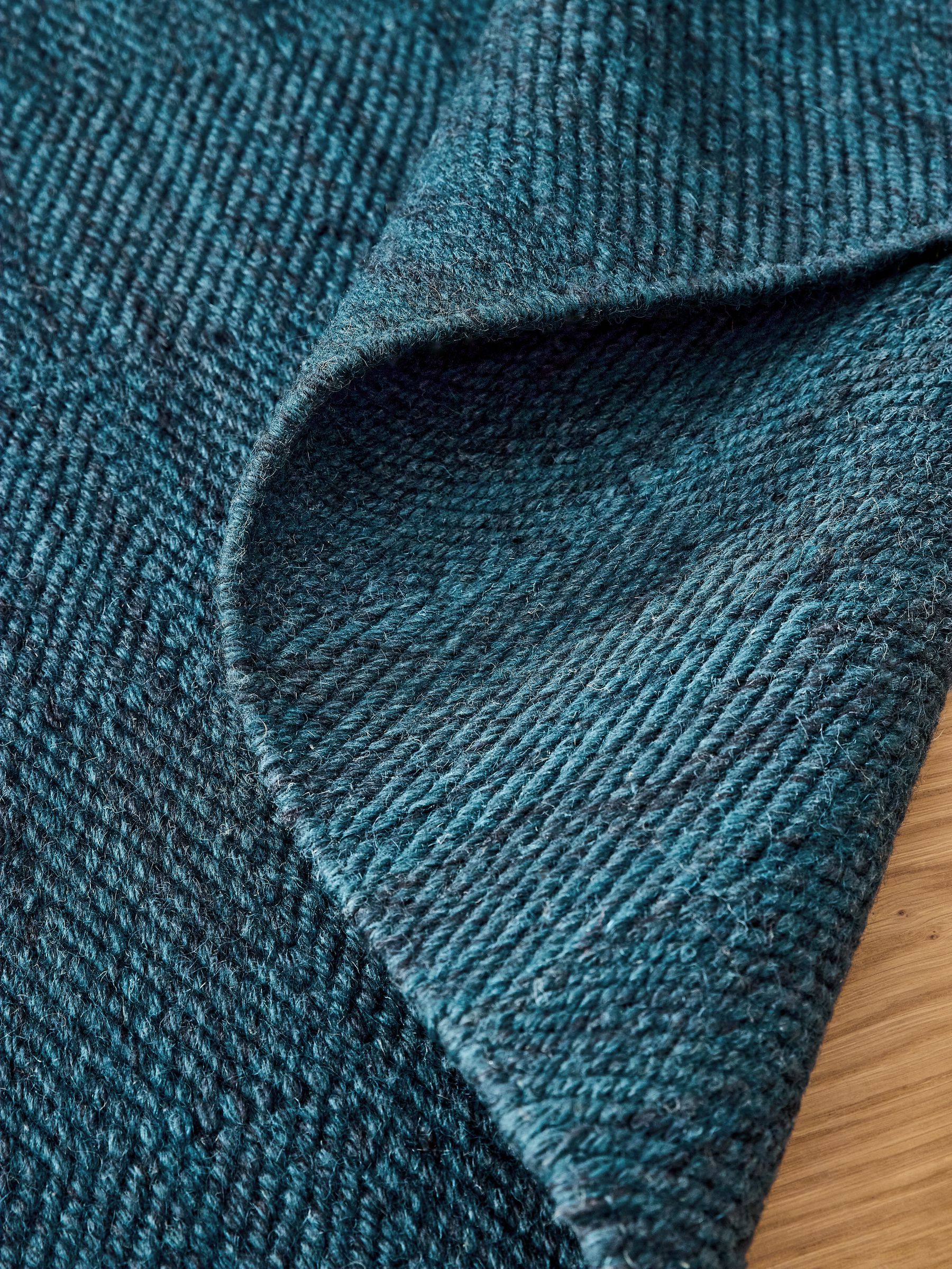 Feros Wool Rug in Blue - Image 4 of 5