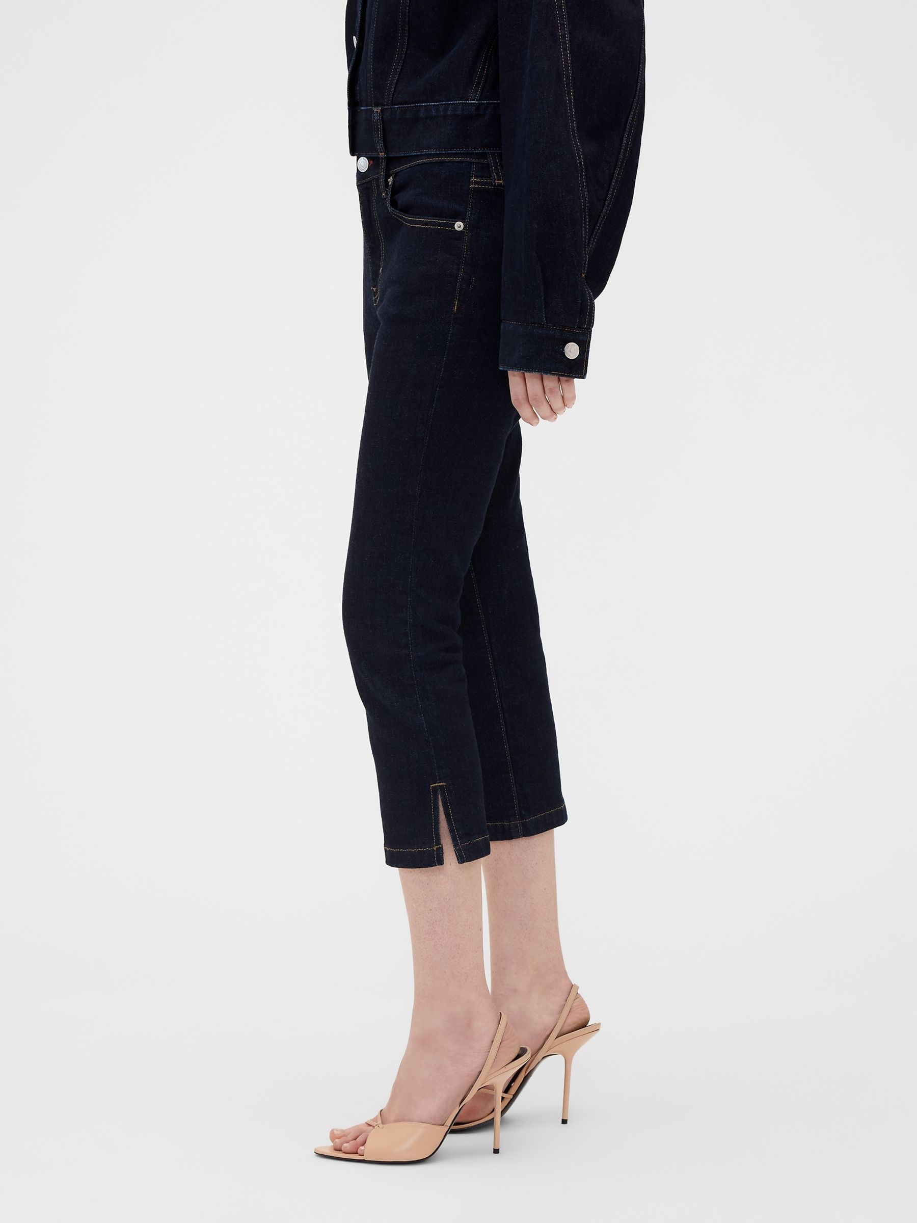 Gap x Victoria Beckham Dark Wash Blue Low Rise Capri Jeans - Image 3 of 7