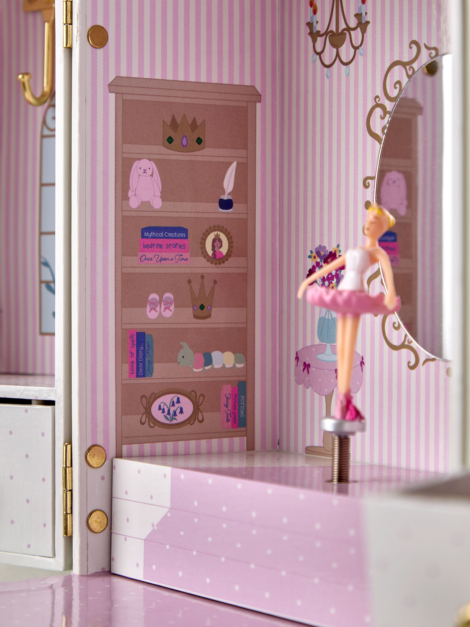 Castle Musical Jewelry Box - Image 4 of 6