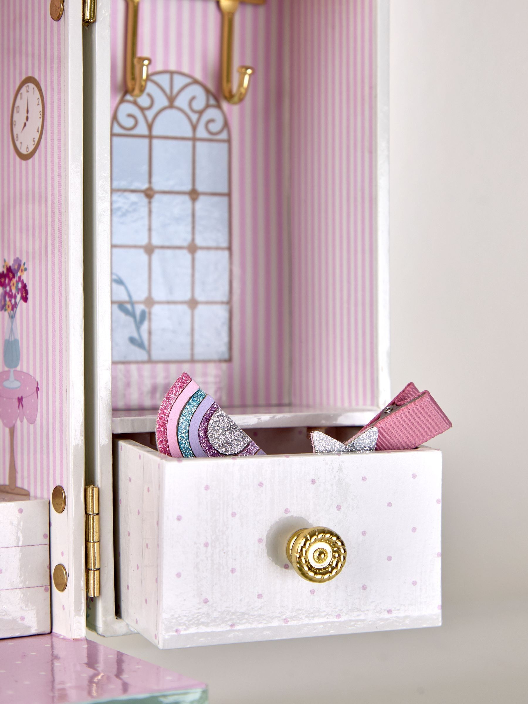 Castle Musical Jewelry Box - Image 5 of 6