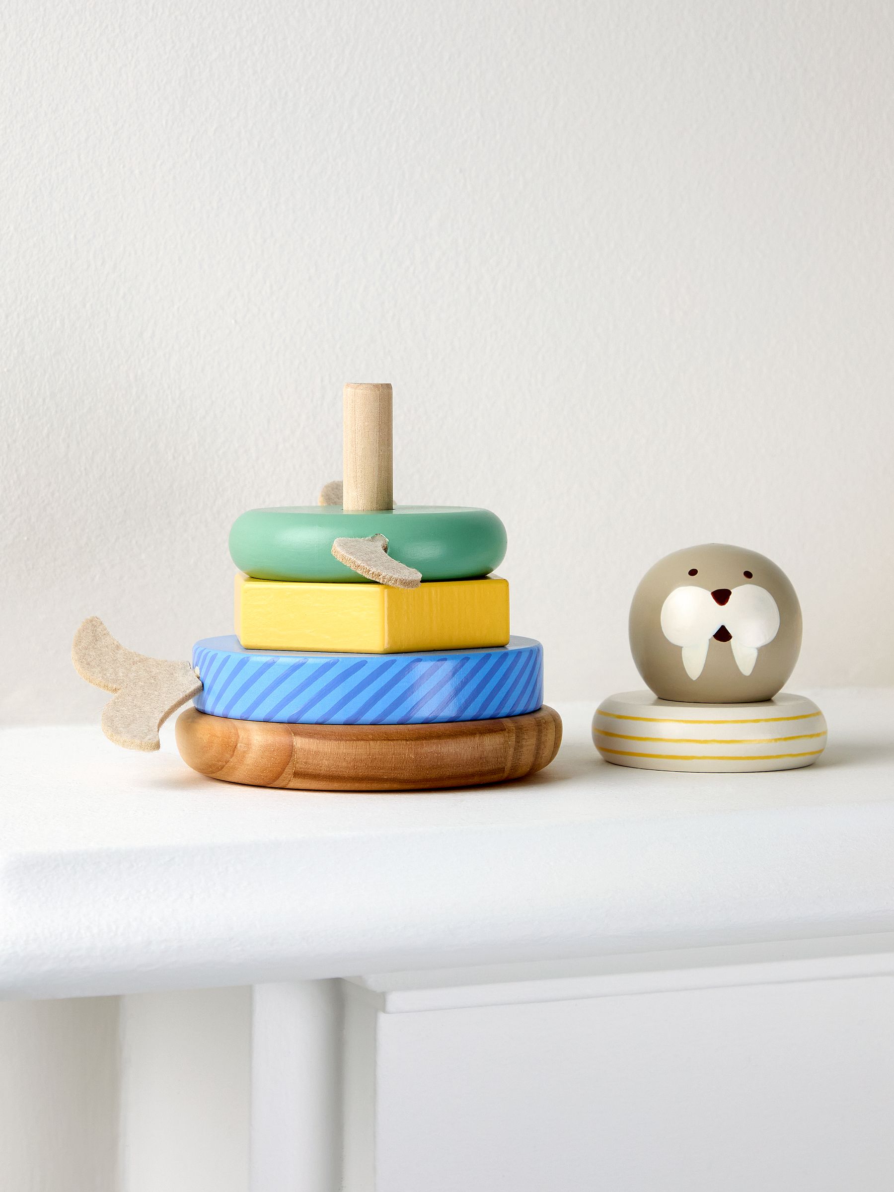 Walrus Wooden Stacker - Image 3 of 4