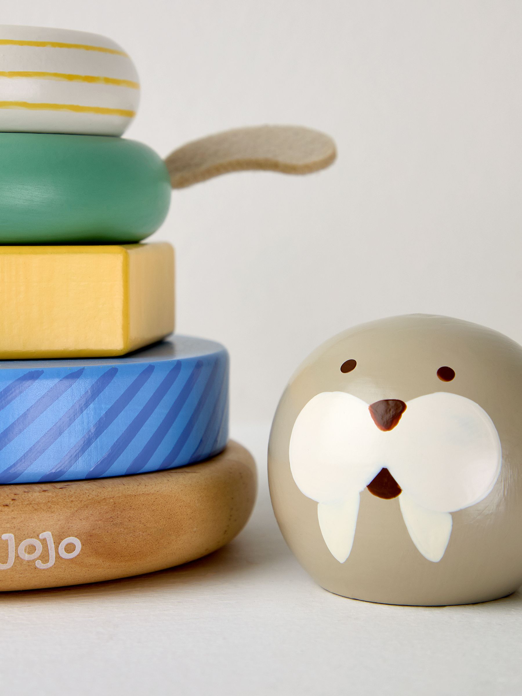 Walrus Wooden Stacker - Image 4 of 4