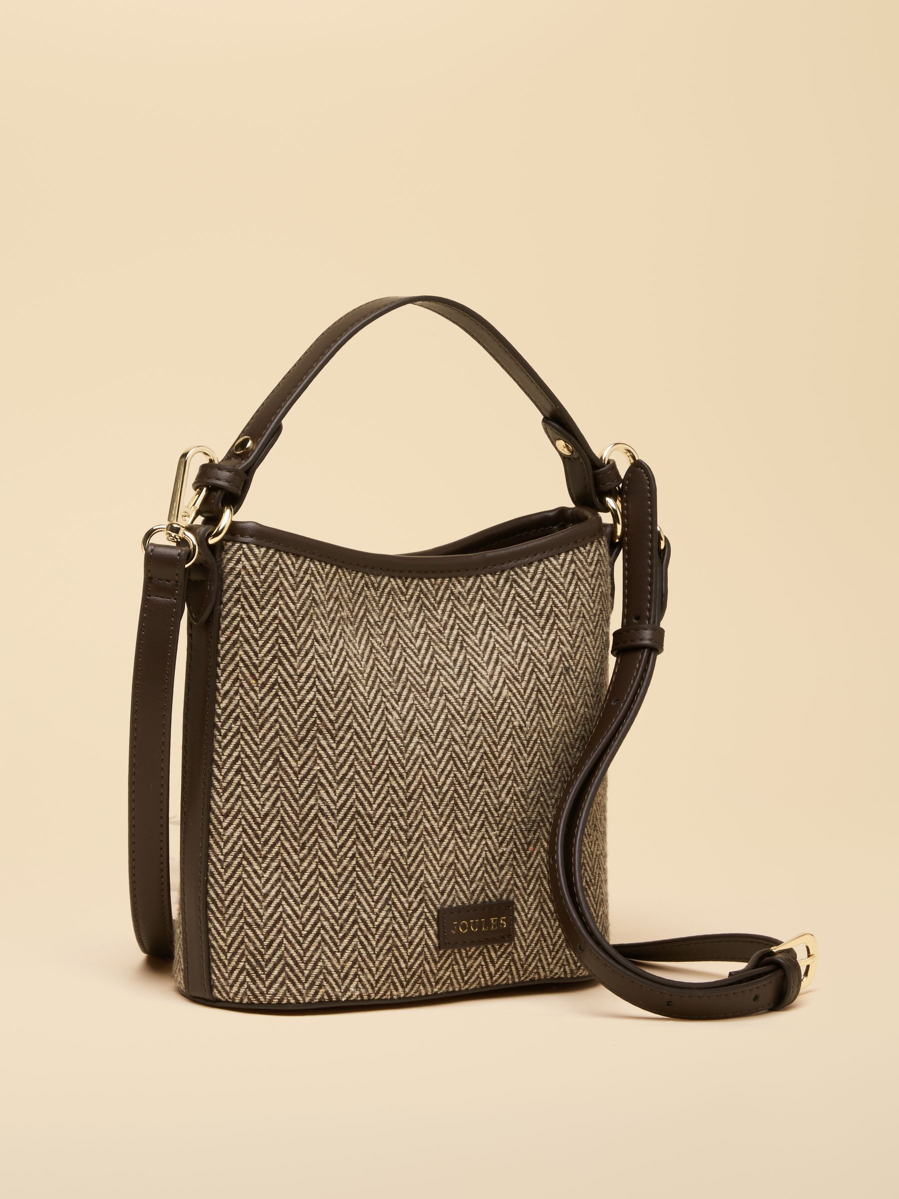 Neutral Herringbone Bucket Bag - Image 6 of 9
