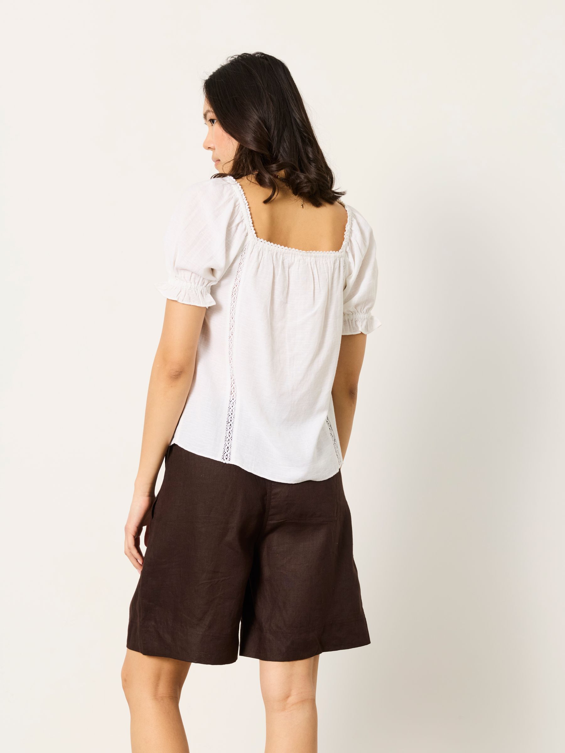 Jorden White Petite Blouse - Image 2 of 6 Jorden White Petite Blouse - Image 2 of 6