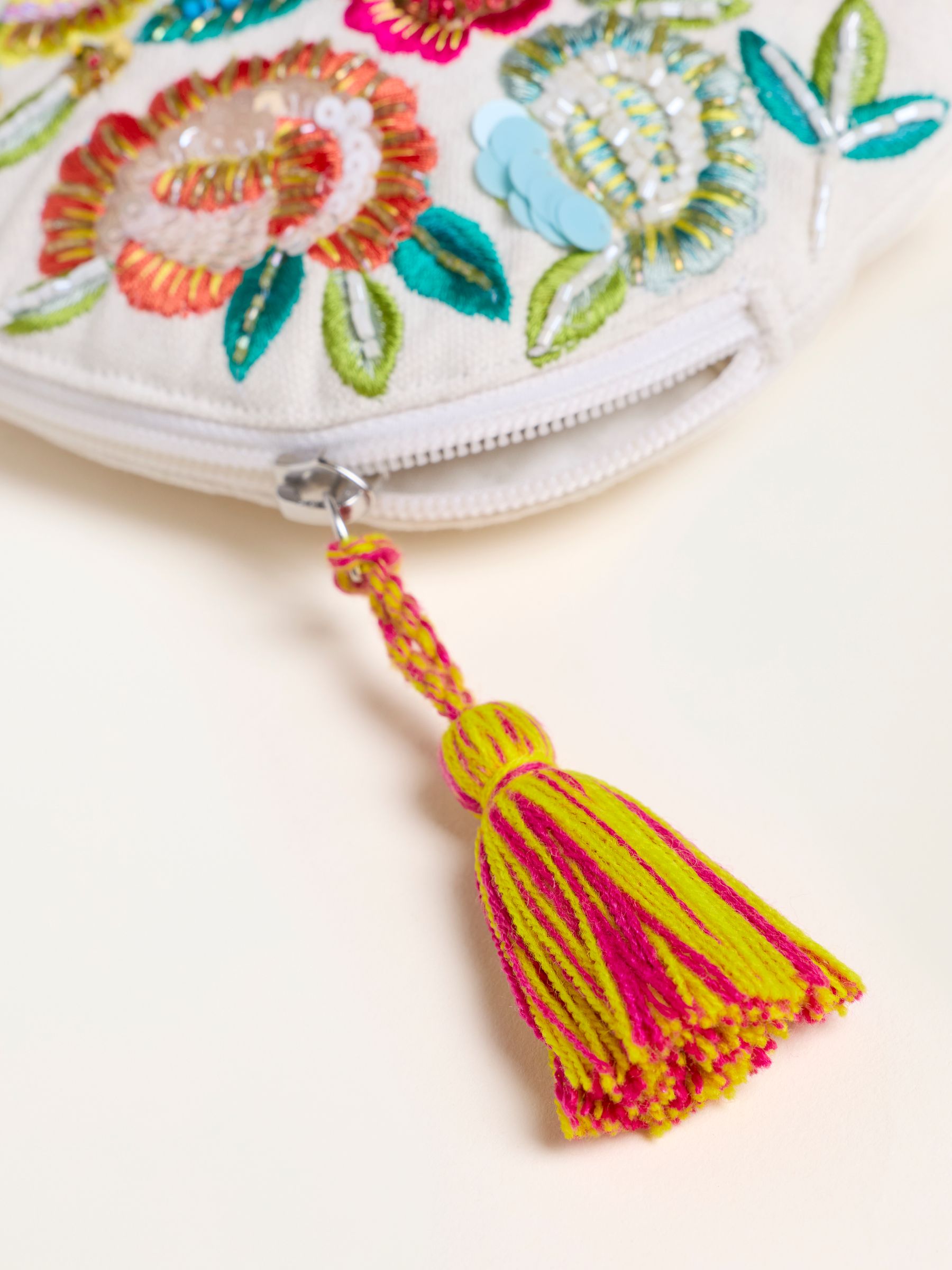 Multi Floral Beaded Purse - Image 3 of 3 Multi Floral Beaded Purse - Image 3 of 3