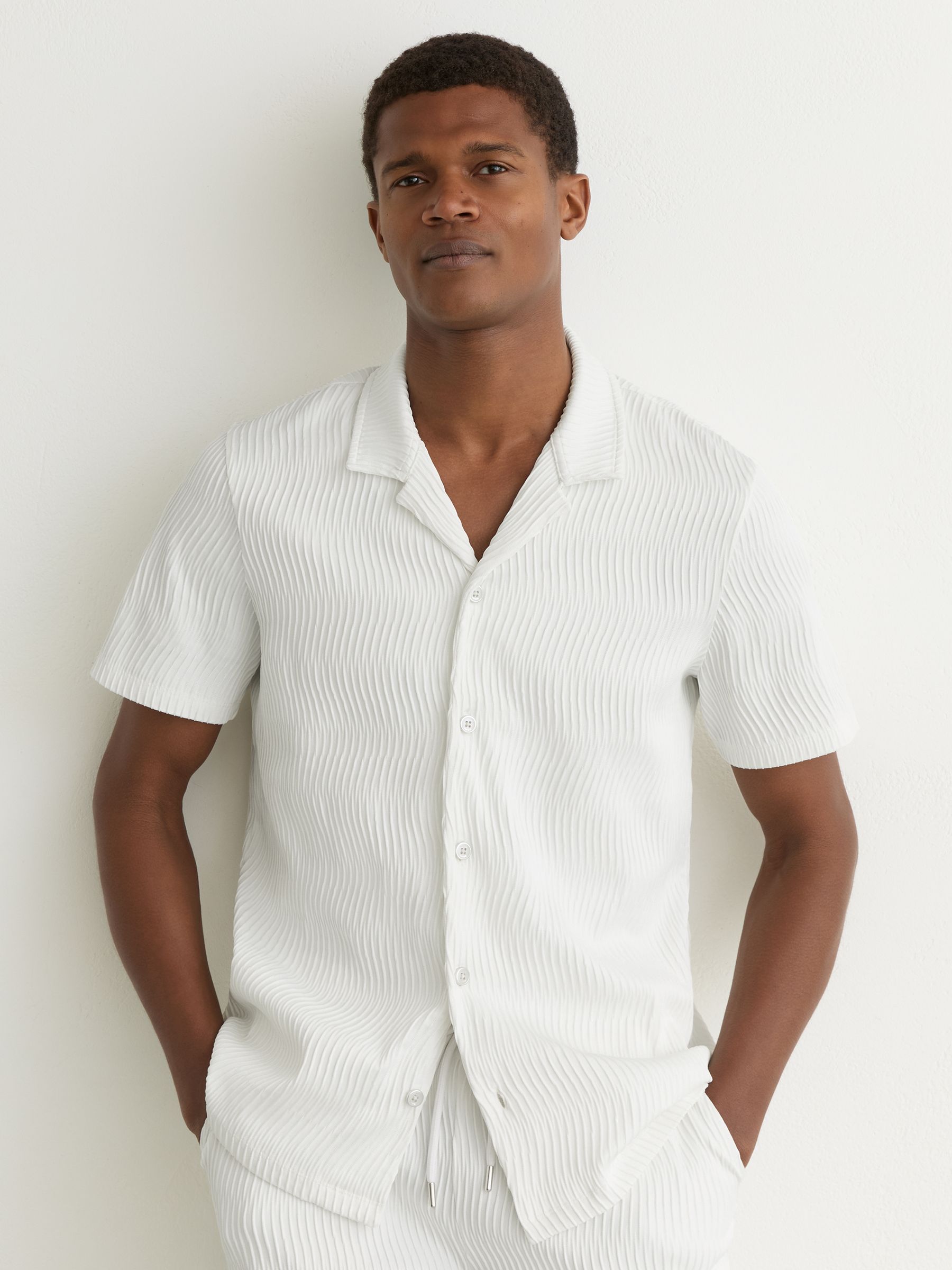 Textured-Wave Cuban-Collar Shirt in White - Image 1 of 6