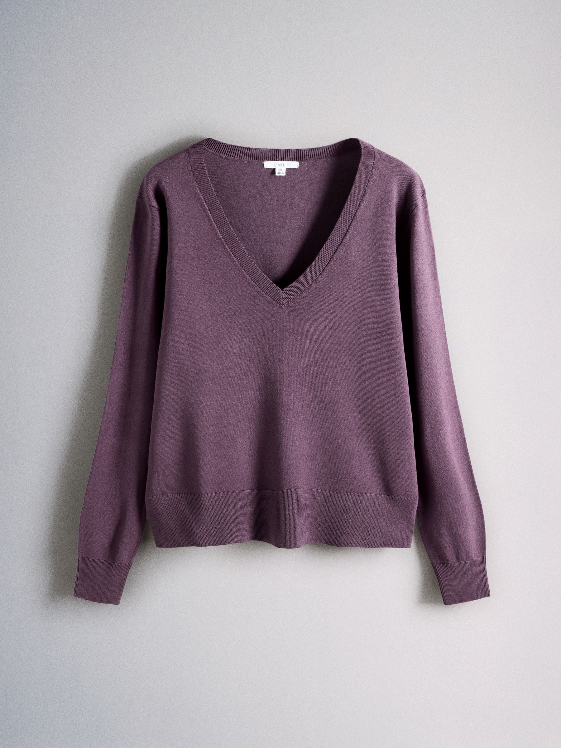 4 Pack Fine Knit V-Neck Jumpers Plum/Purple/Neutral/Dark Navy 4 Pack - Image 5 of 6