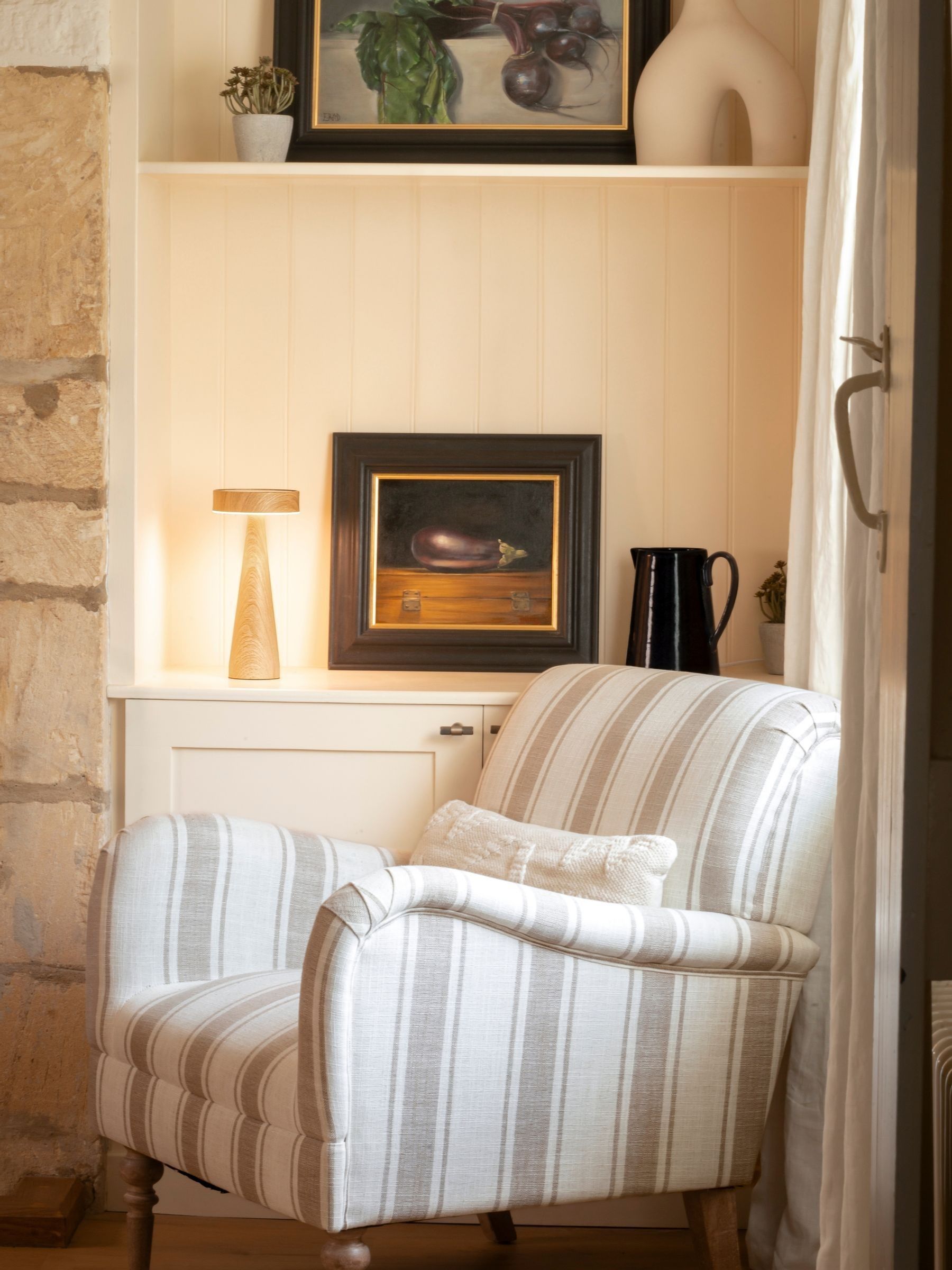 The Solar Centre Warm White Seattle USB Solar Table Light - Image 3 of 3