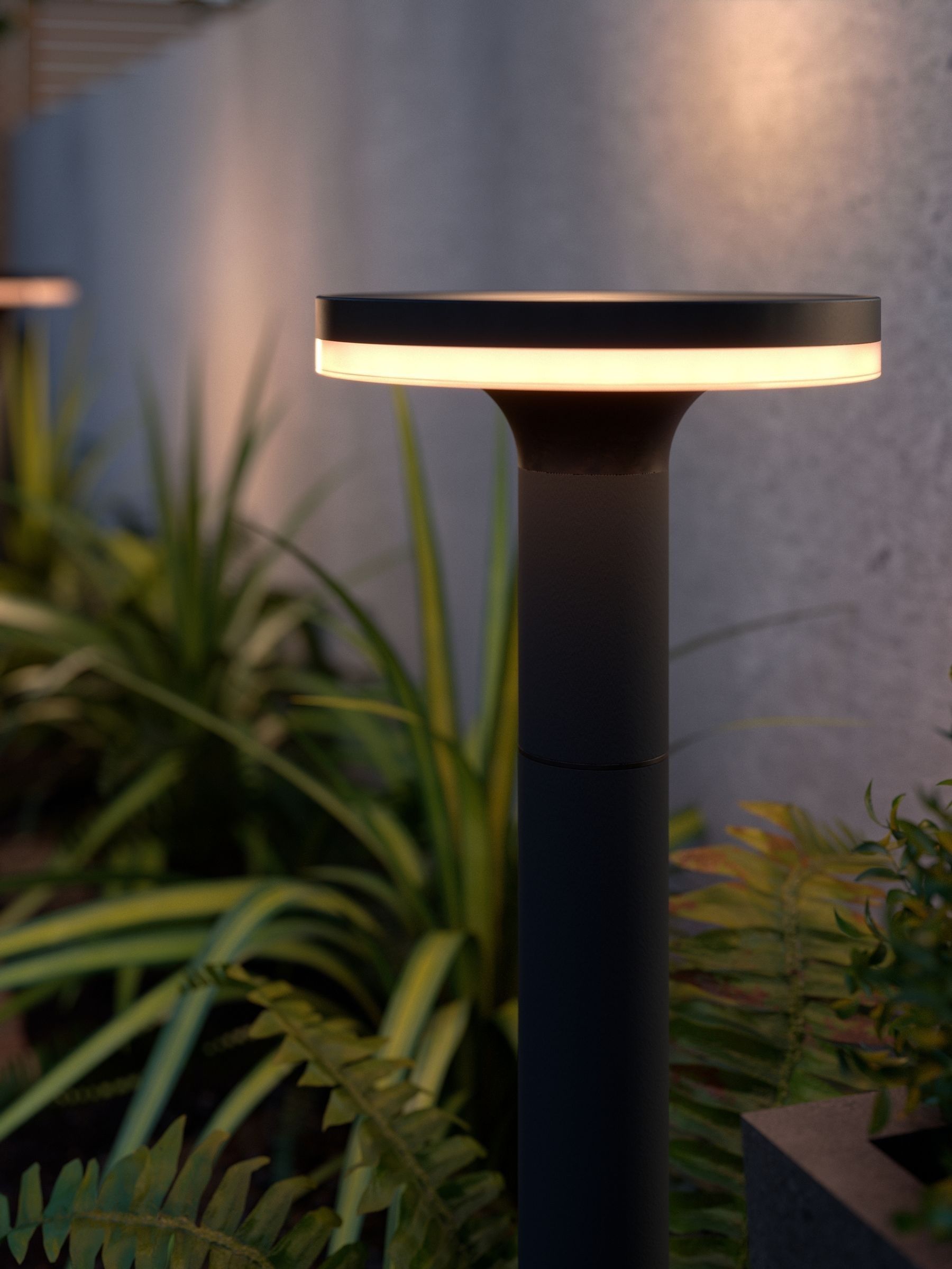 The Solar Centre Warm White Aldenham Solar Path Down Light - Image 1 of 1