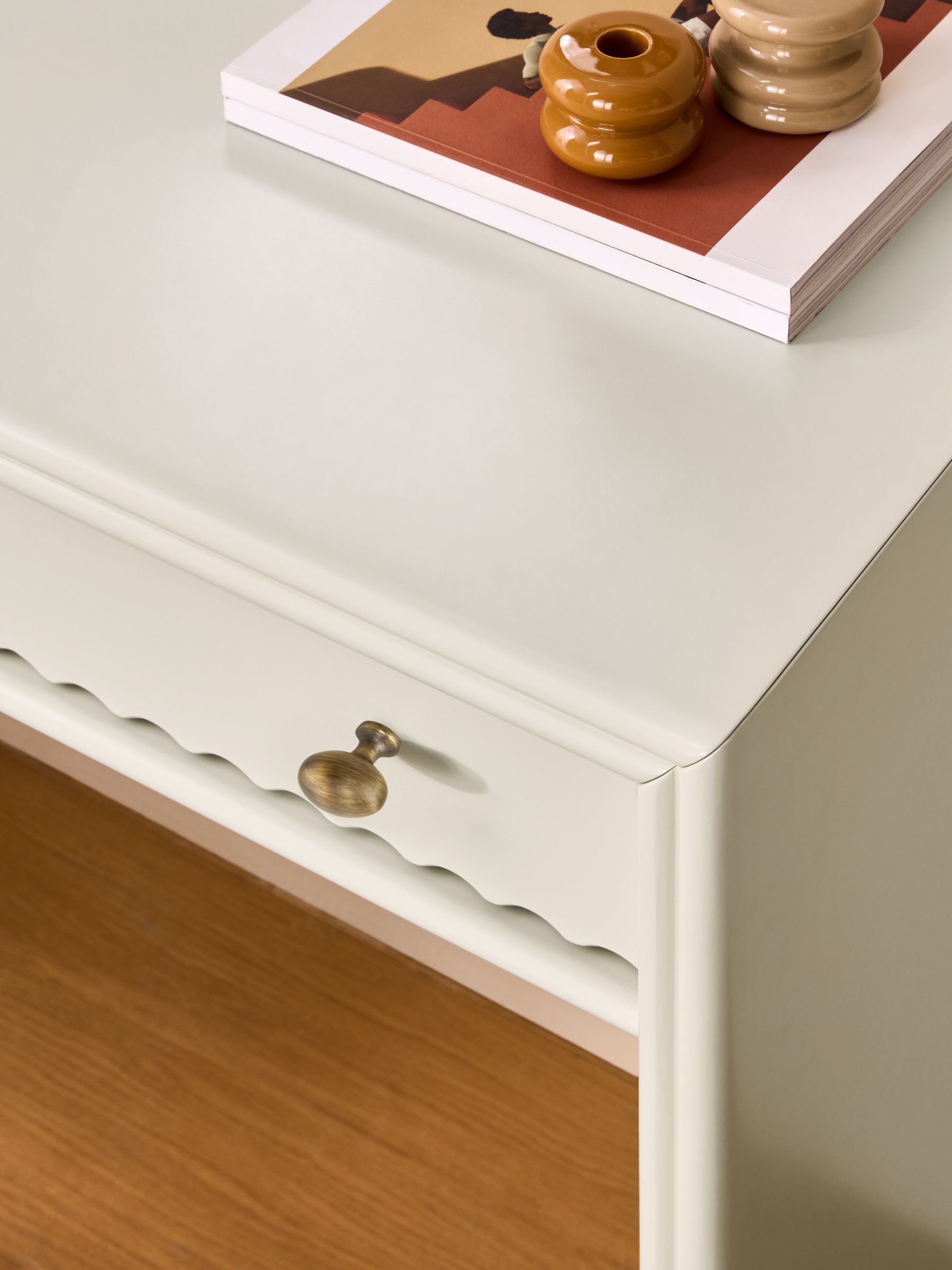 Roisin Console Dressing Table in Ecru White - Image 4 of 7