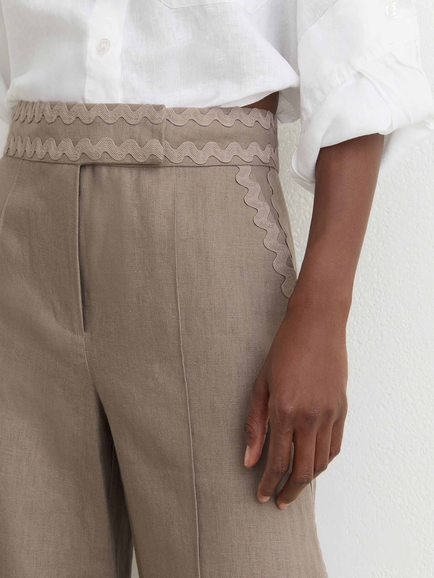 Linen Wave-Trim Wide-Leg Trousers in Taupe Neutral - Image 4 of 6