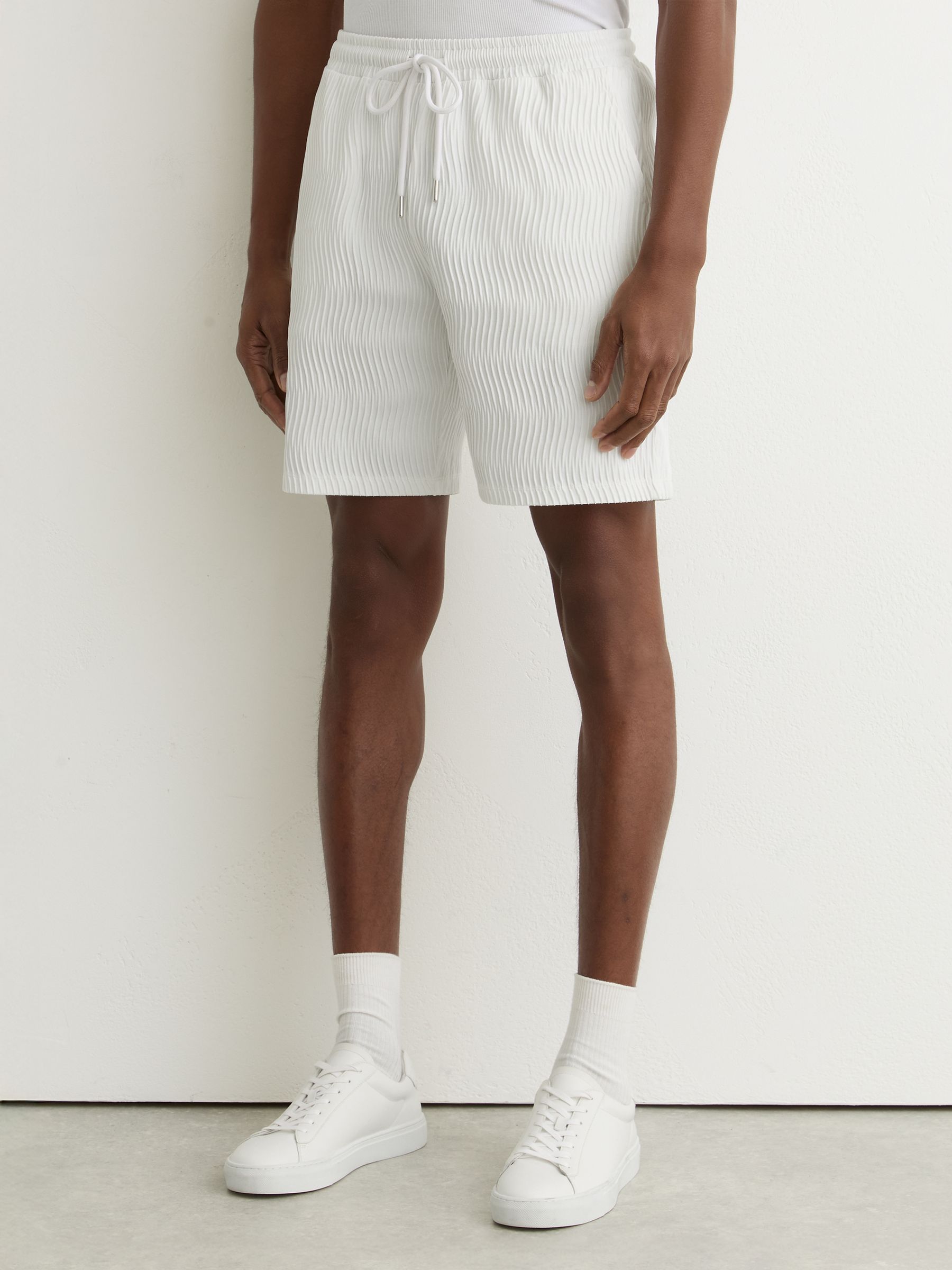 Textured-Wave Drawstring Shorts in White - Image 5 of 7