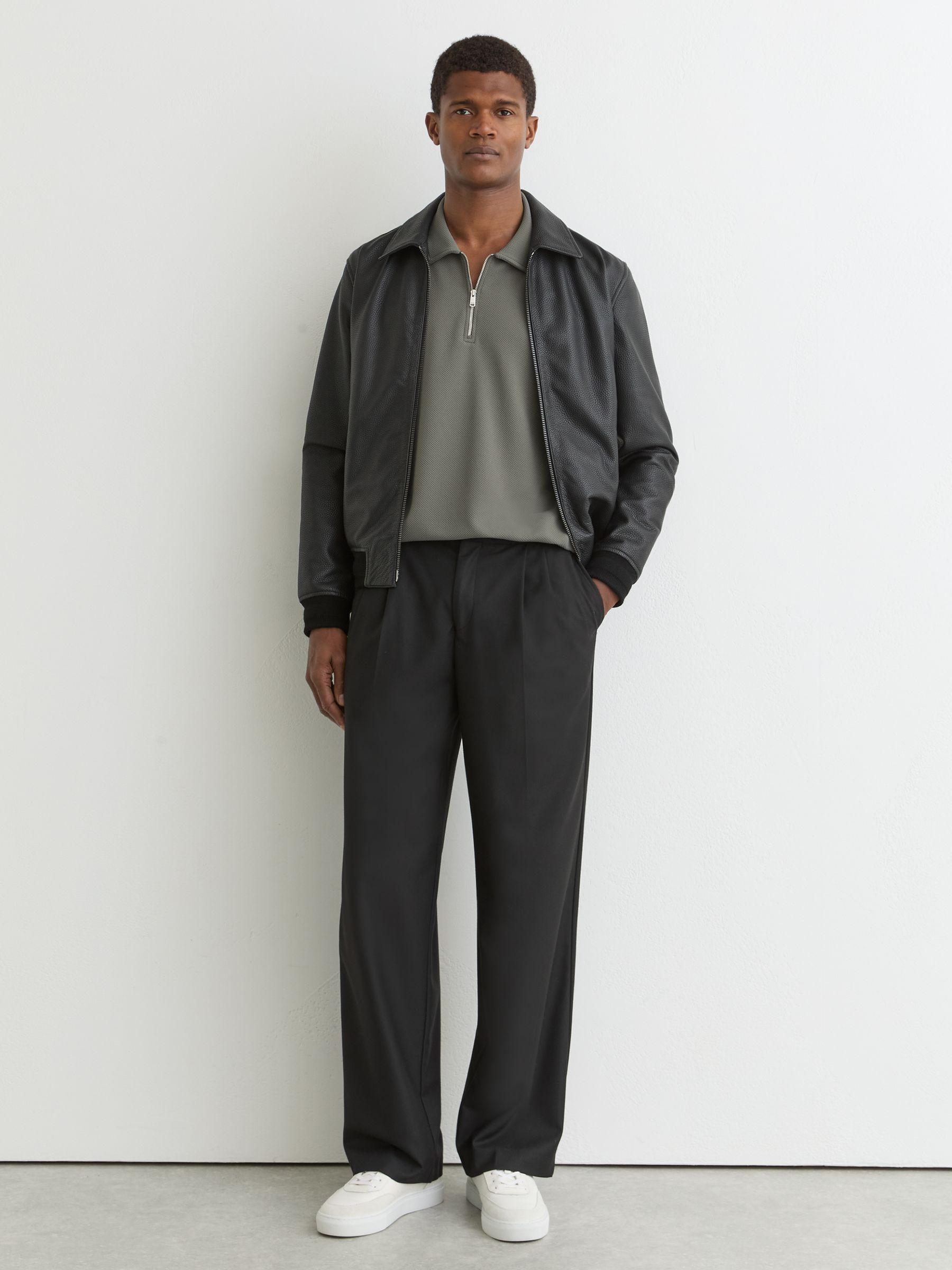 أخضر فاتح - قميص بولو بارز الملمس بنصف سحَّاب Forno من Reiss - صورة 4 من 6