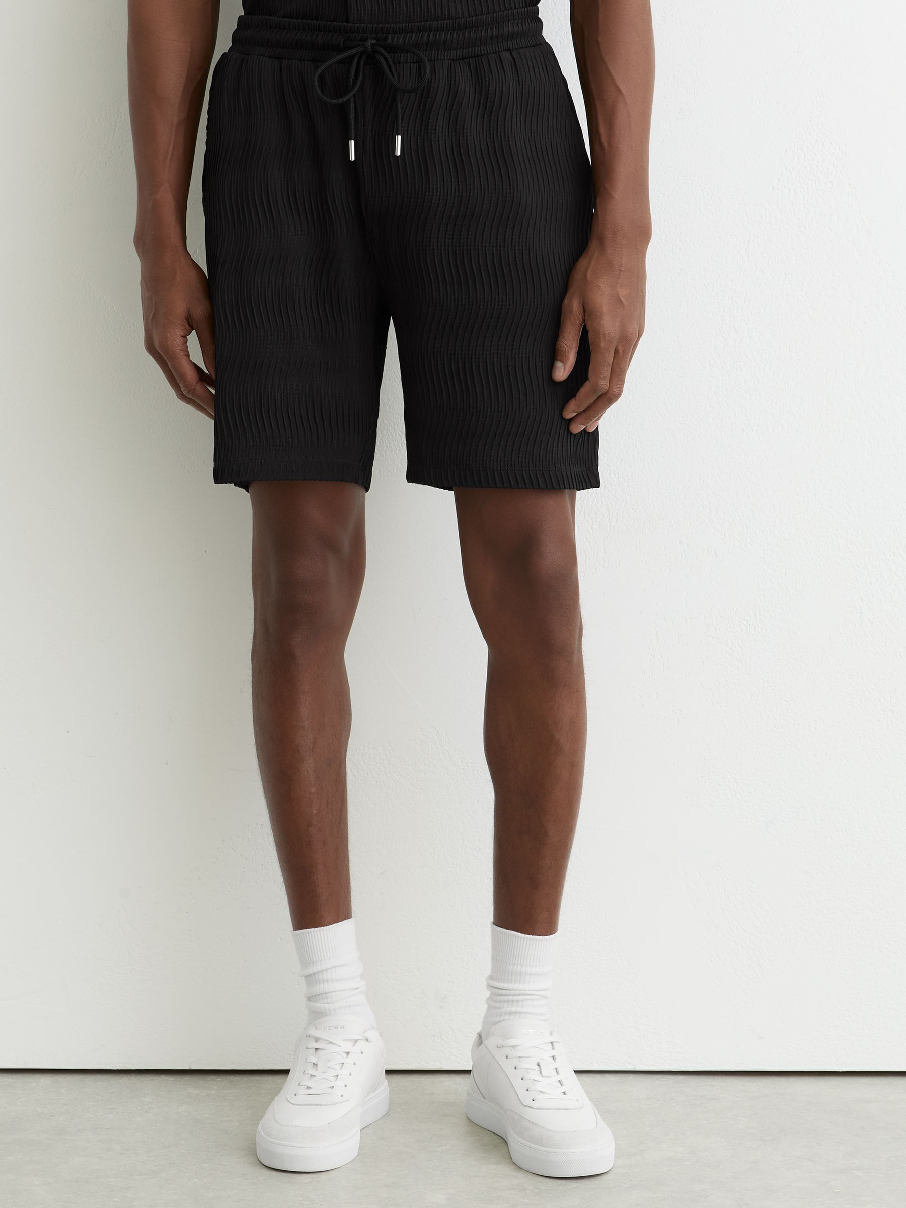Textured-Wave Drawstring Shorts in Black - Image 4 of 7